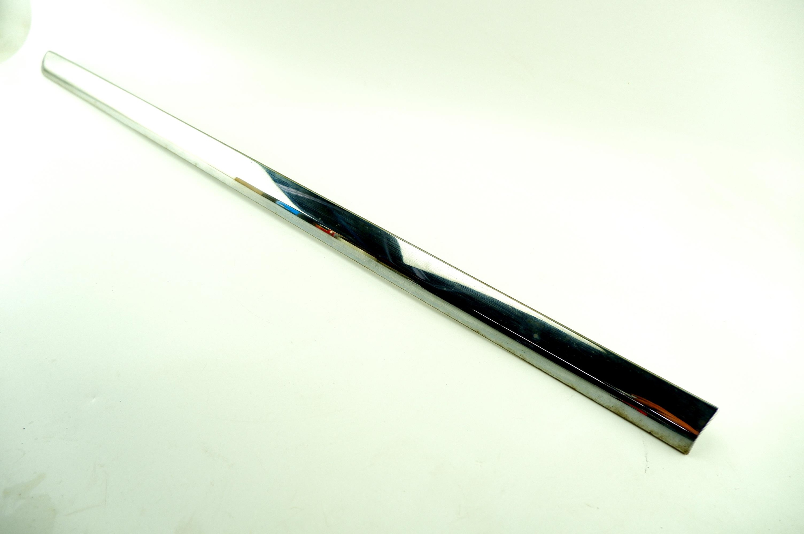 9681804580 - Накладка двери хром левая CITROEN C5 III X7 LIFT