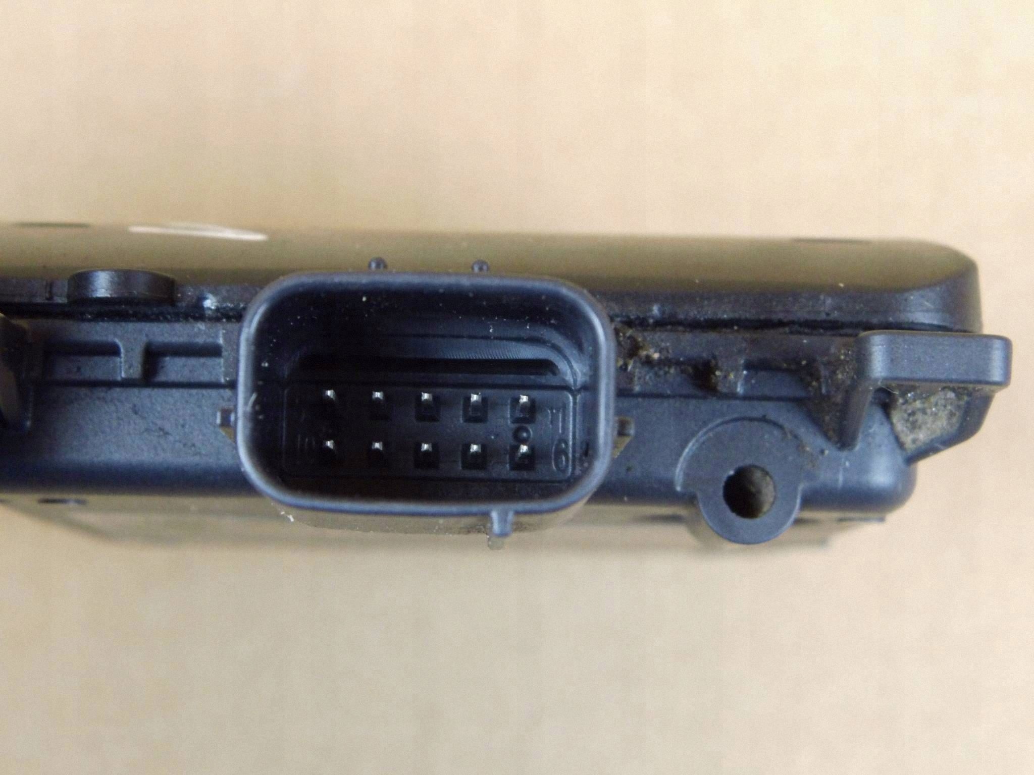 Volvo module sensor martwego punktu pola left 32286570