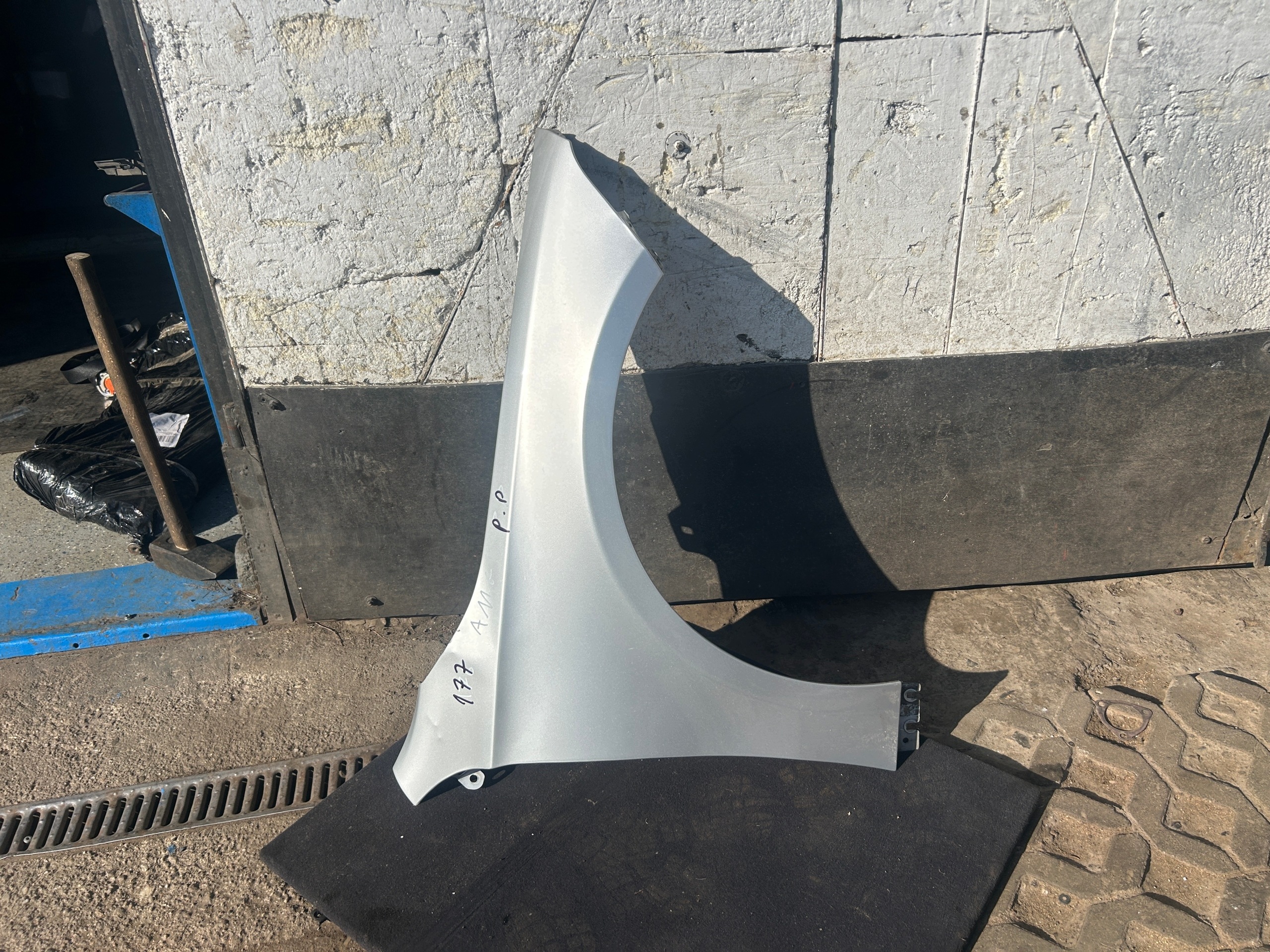MERCEDES W177 fender right front A1778810600