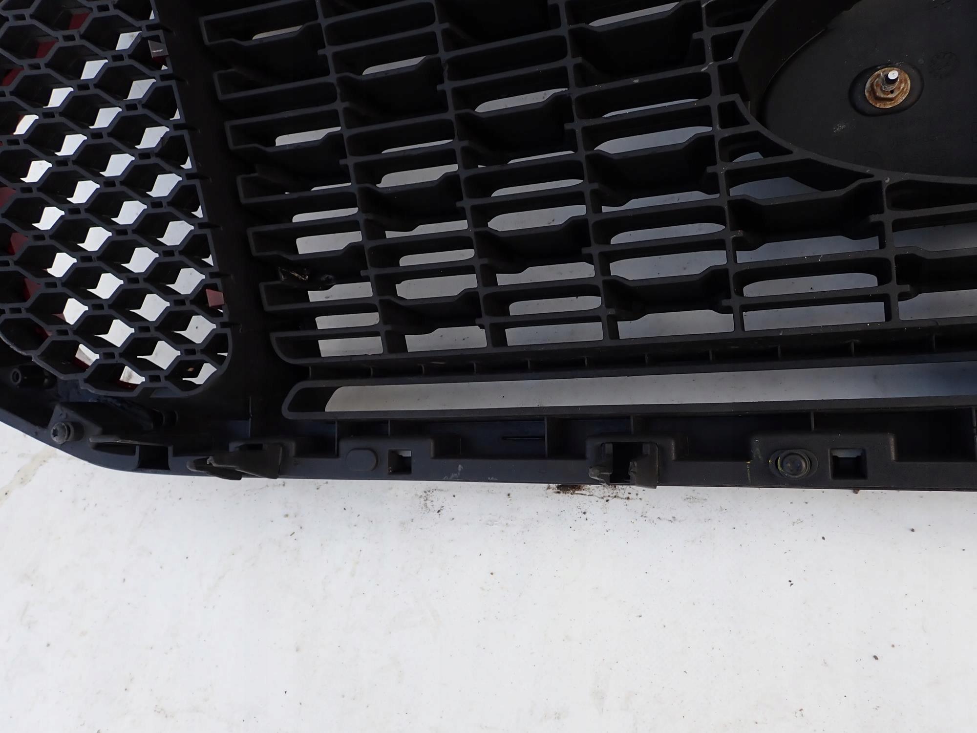 FORD RANGER III 3 LIFT 19-22 Grill Grill