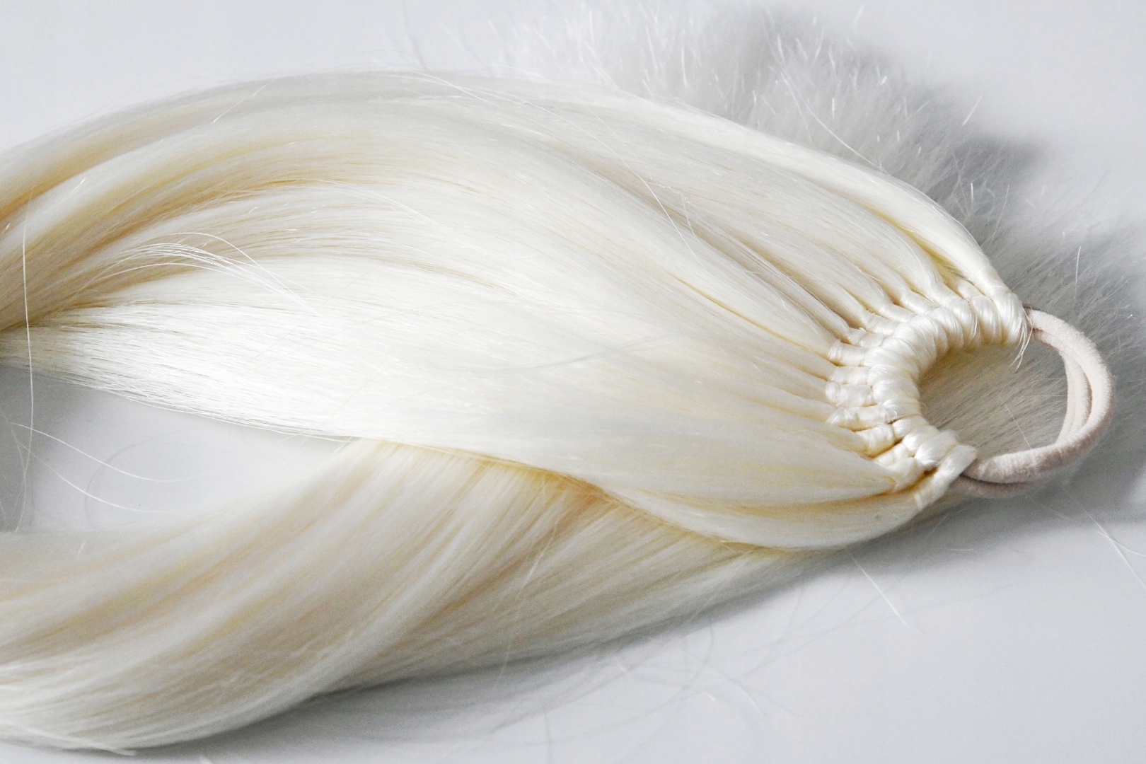 Culík na gumičce, prodloužení culíku Platinový blond M 80g