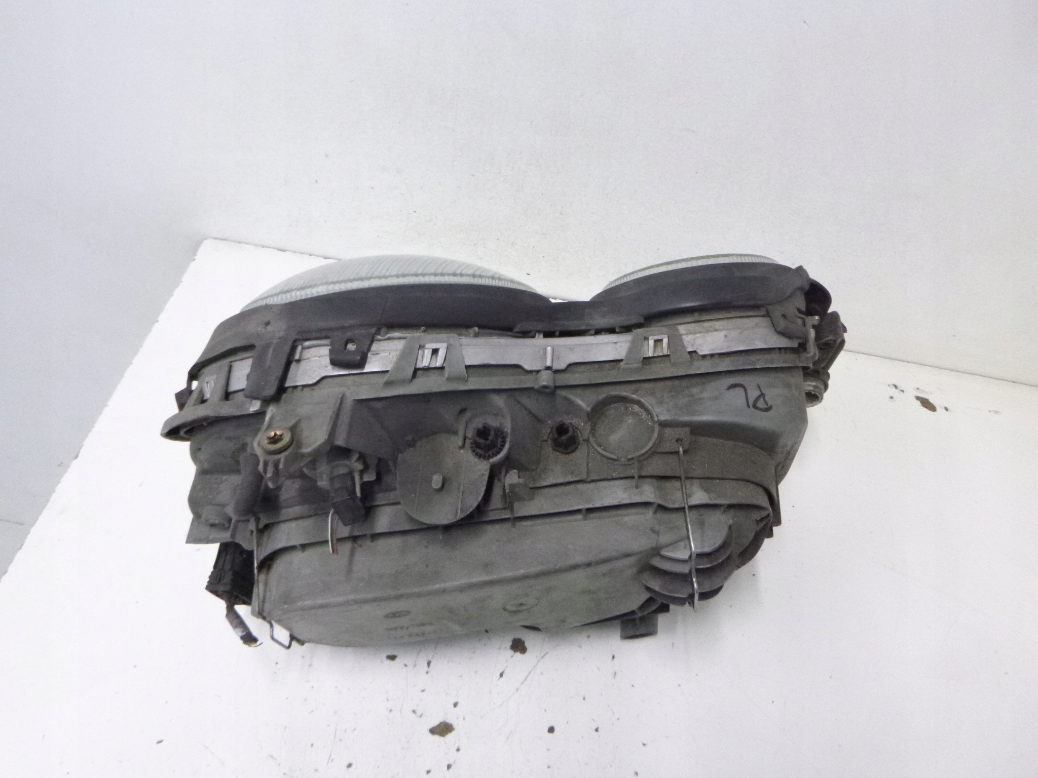 light front Mercedes W210 99r. HELLA
