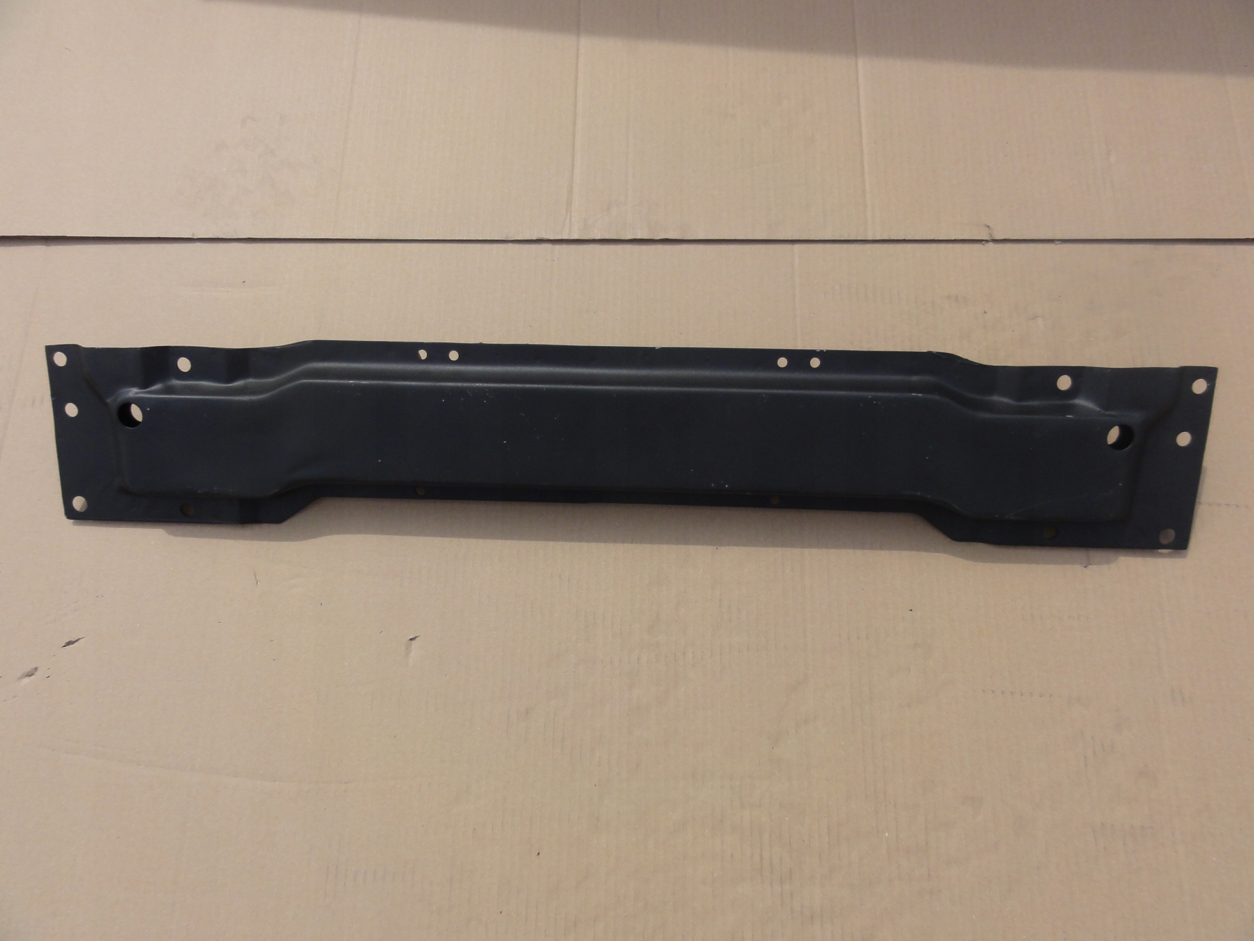 BELKA POD CHŁODNICE MERCEDES BUS KACZKA