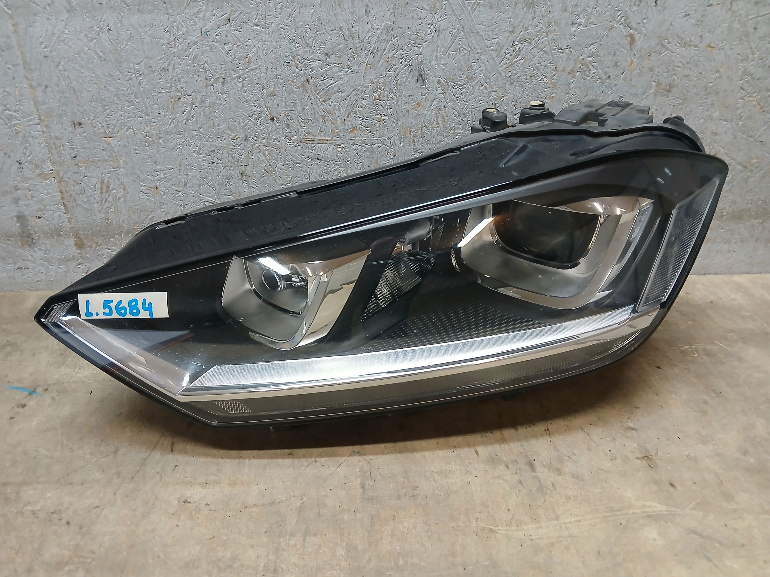 light front left VW SPORTSVAN XENON 517 517941031B
