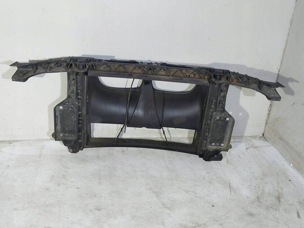BMW 1 E87 pillar iron support panel for radiators