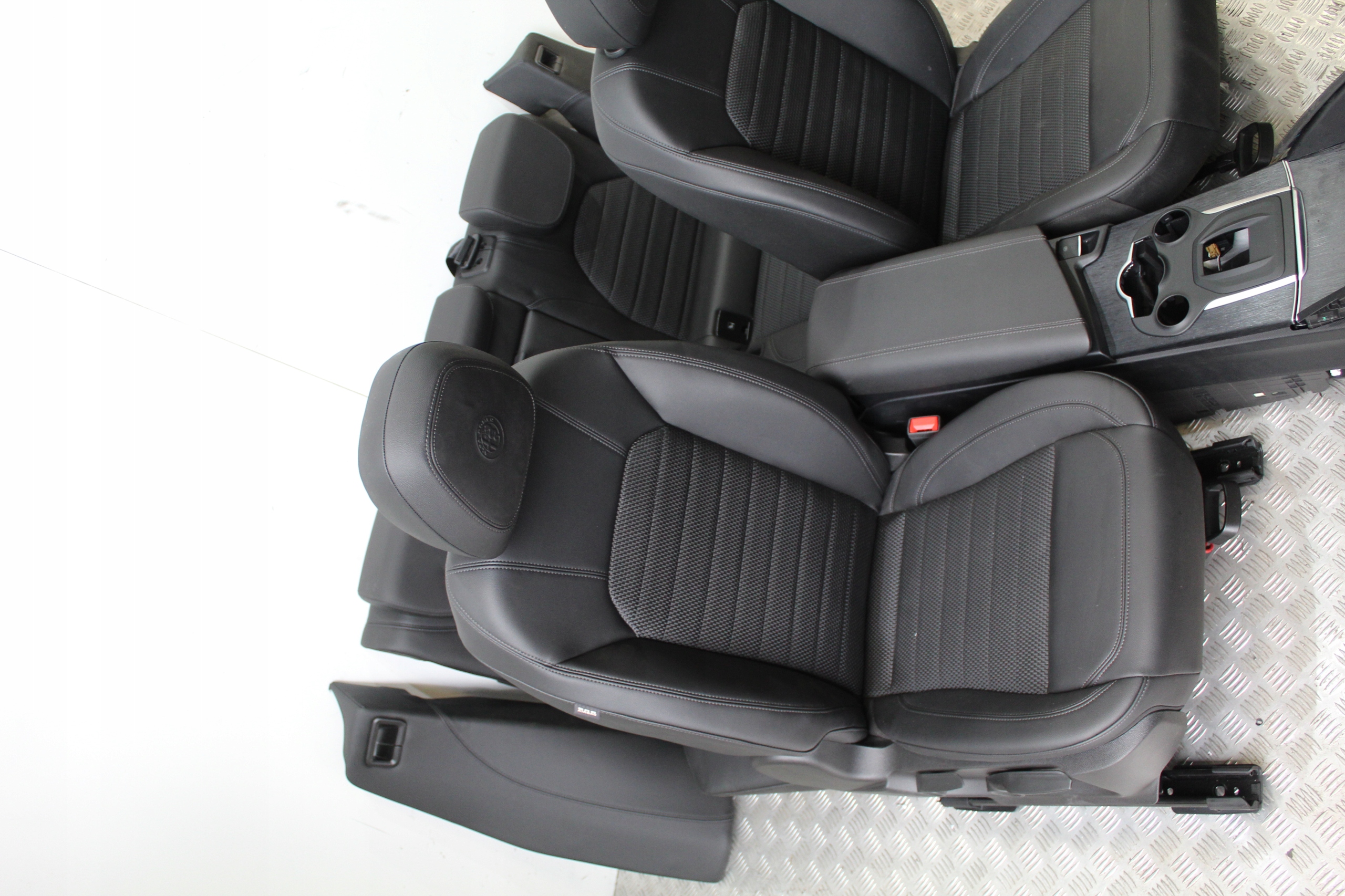 кресла кожзам Салон STELVIO