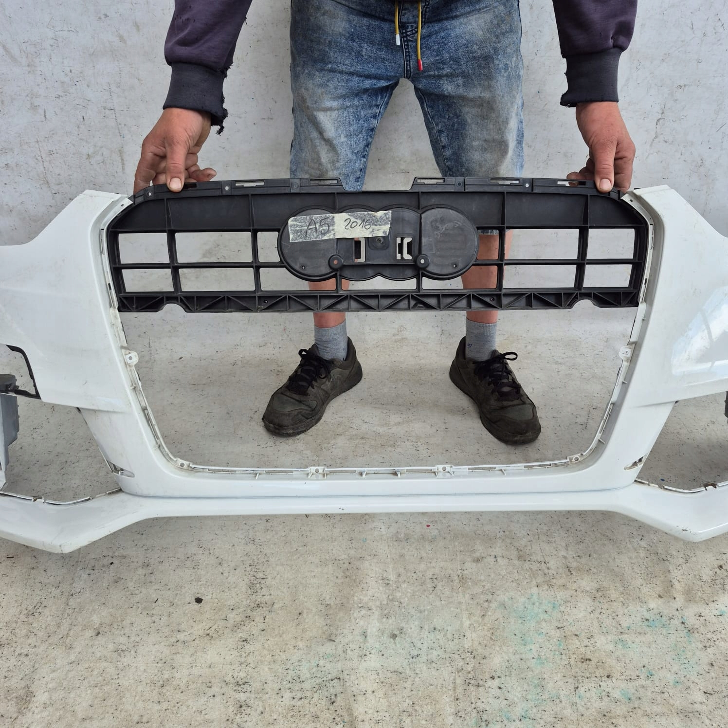 AUDI A5 and 8T S-LINE COMPETITION LIFT 11-16 bumper front front washer PDC
