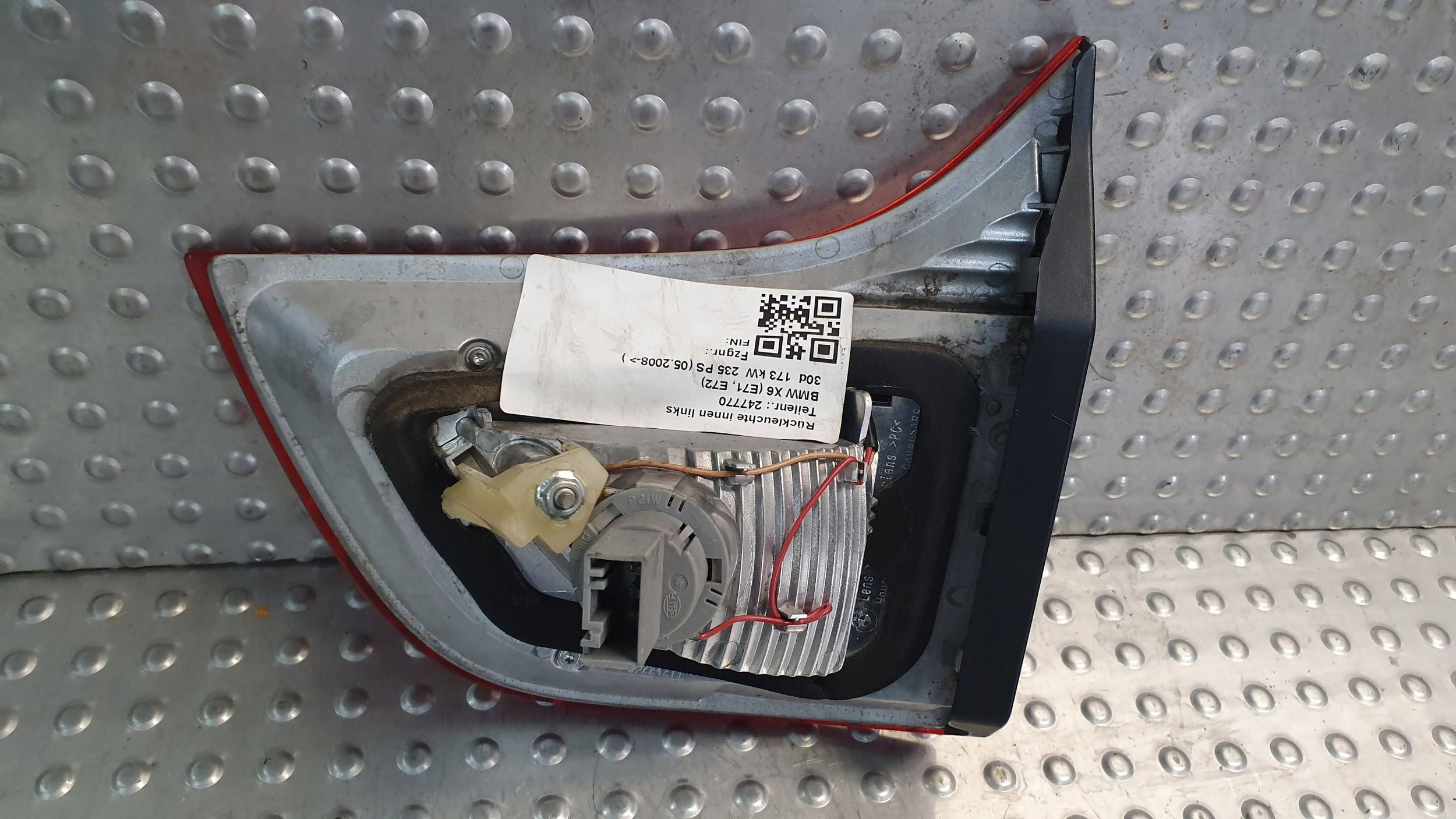 light rear part left to the bonnet BMW X6 E71 07