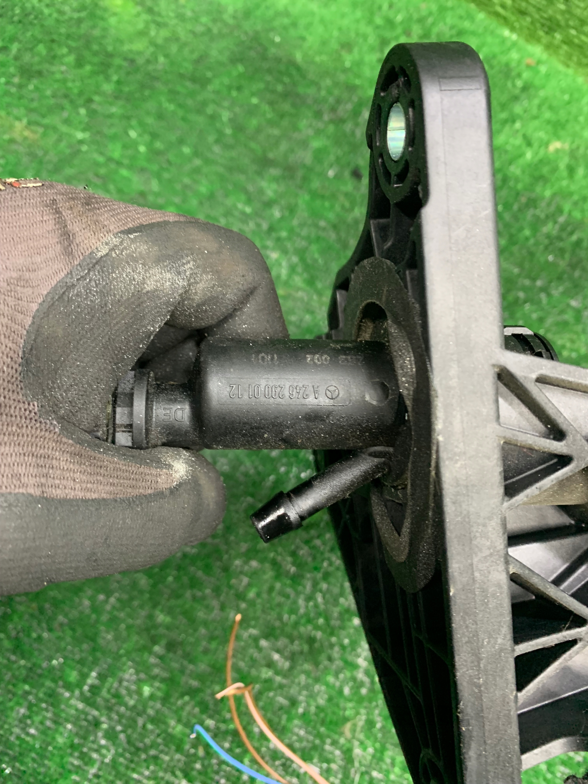 MERCEDES B W246 W176 Kupplungspedal A2462900419