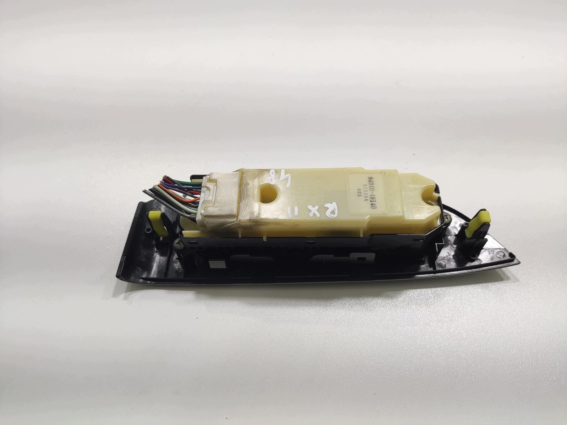 PANEL ablak nyomógomb bal eleje LEXUS RX II 2003-2008 84040-48140