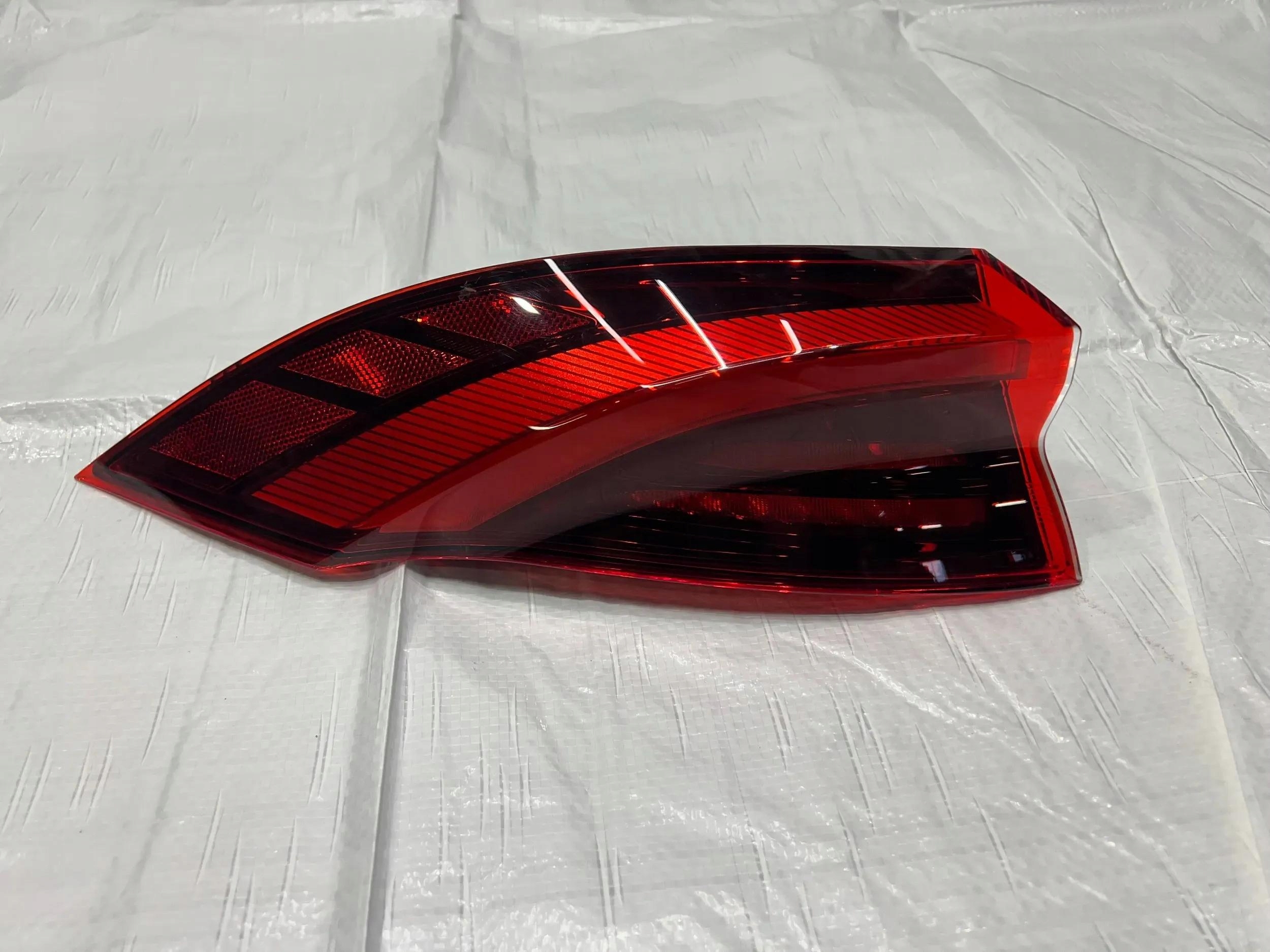MASERATI GRECALE фонарь левый