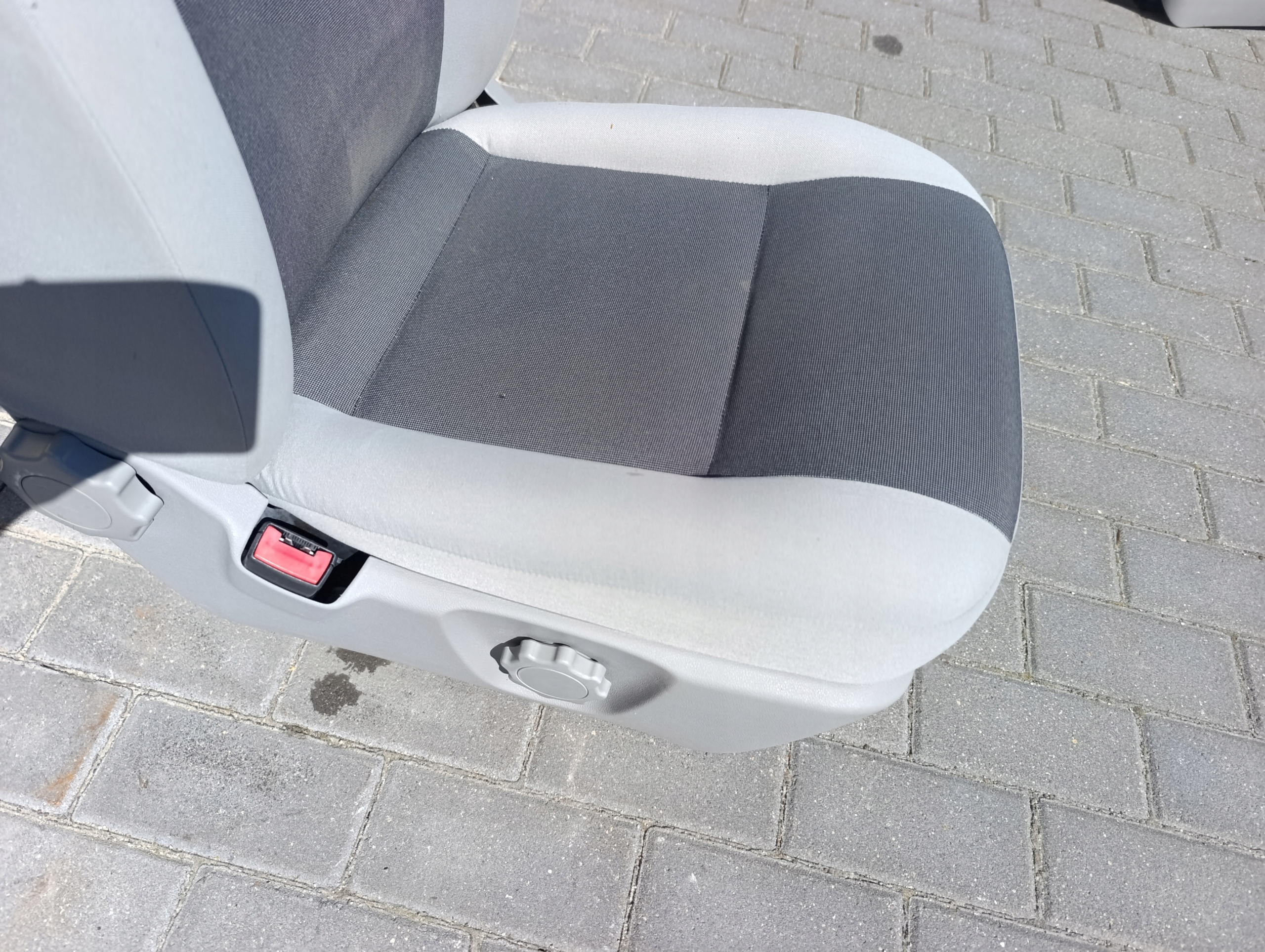 VW T5 LIFT T6 seat front POJEDYNCZY left driver´s/ KIEROWCA TIMO