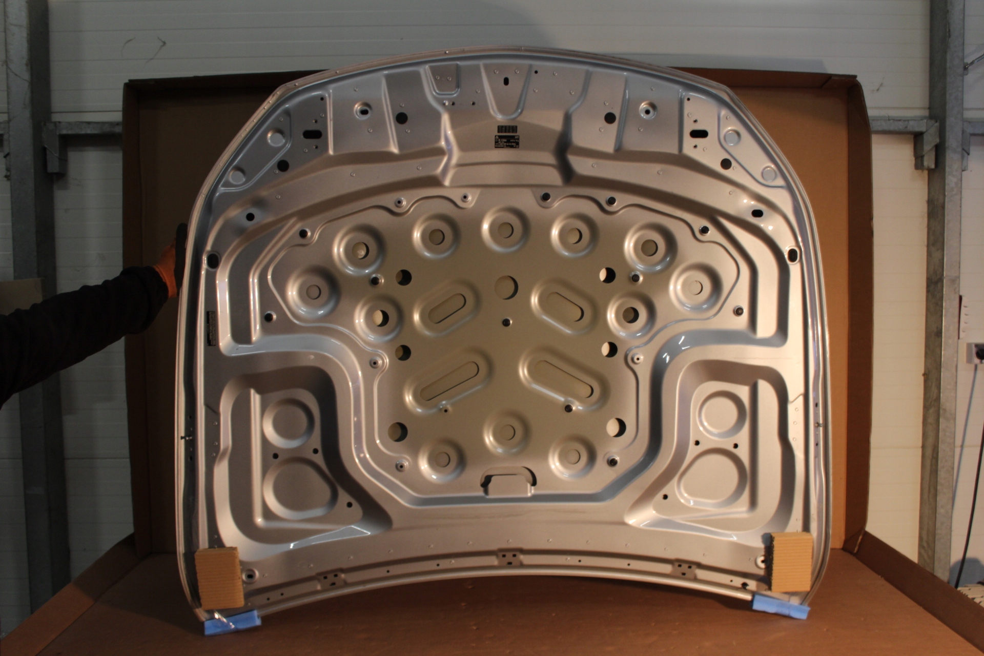 Maska POKRYWA SILNIKA Mercedes GT 4-door X290 290 AMG Producent części Mercedes-Benz OE