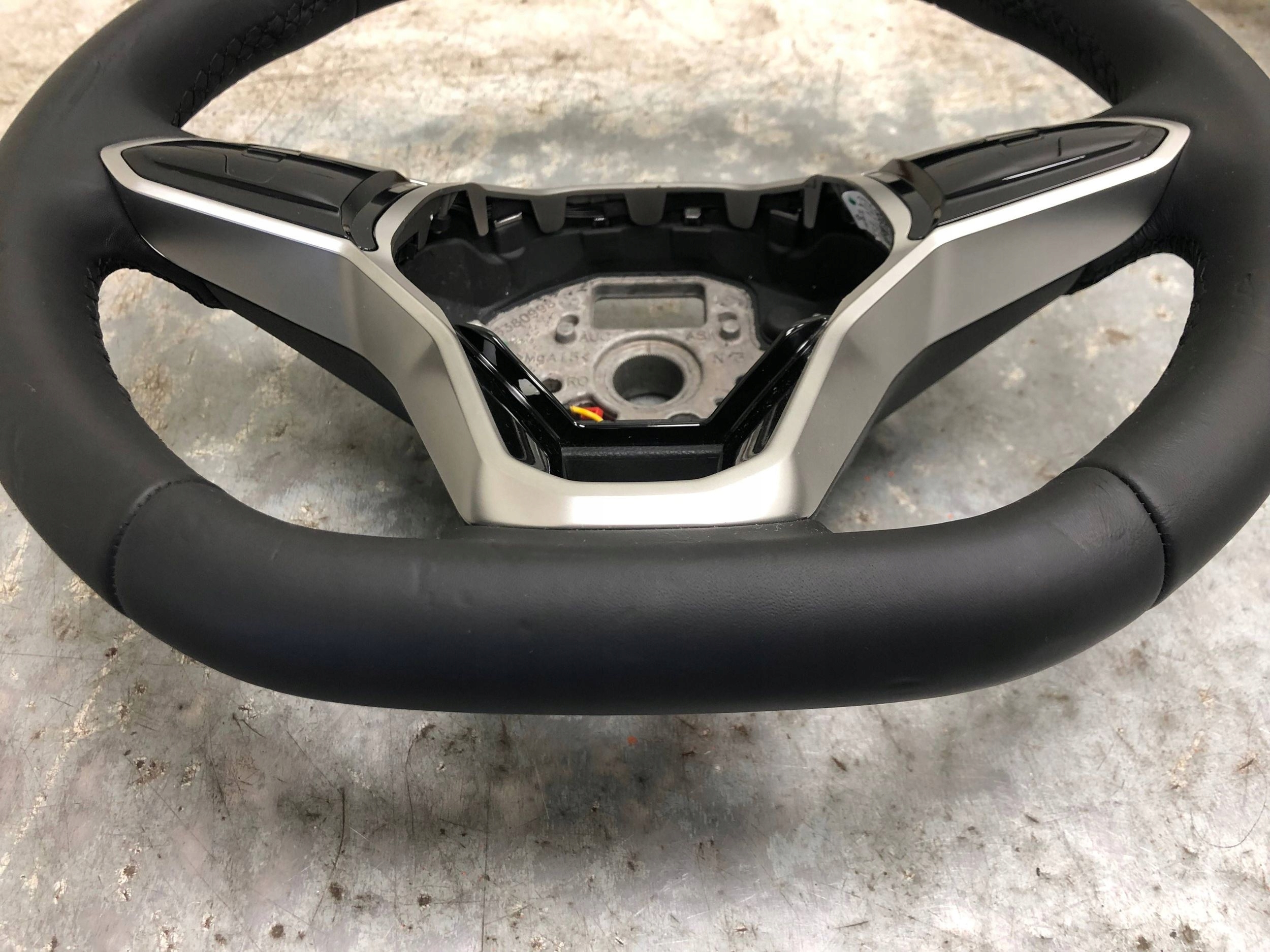 lenkrad Leder MULTIFUNKCJA DOTYKOWA VW ID3 ID.3 ID4 ID.4 10A419089