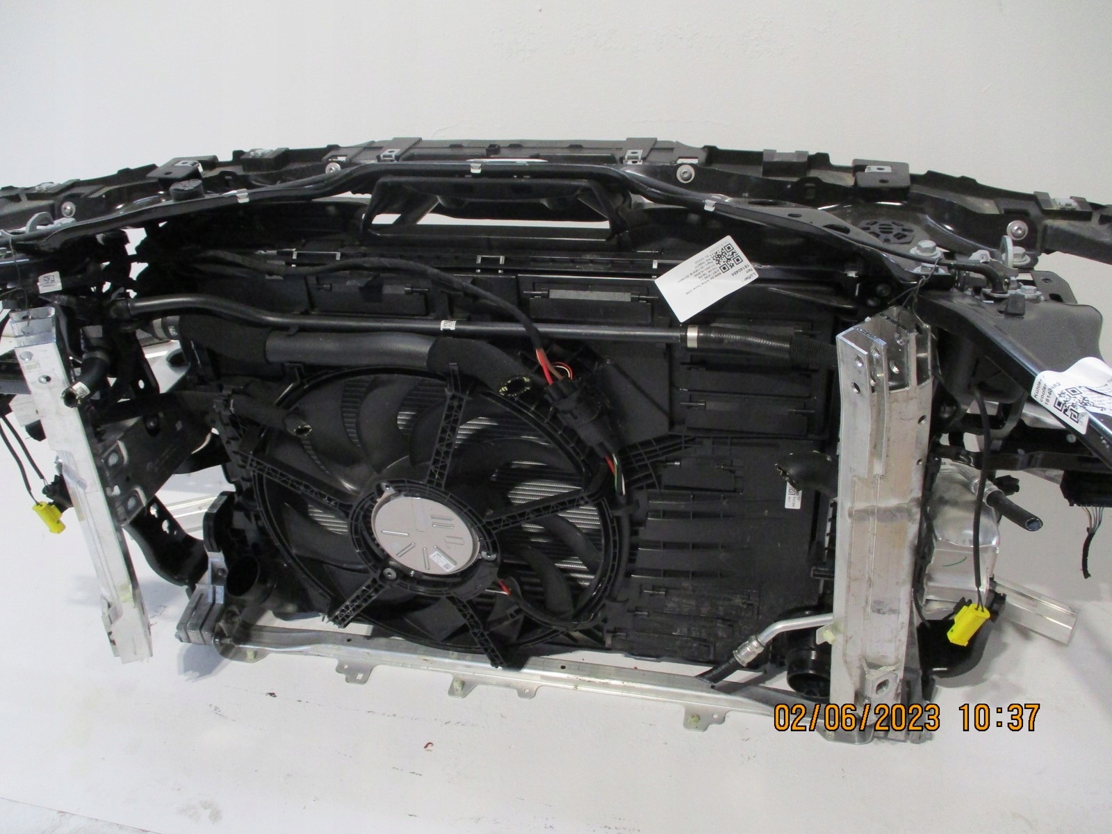 Pas przedni chłodnice BMW 2 U06 2,0D Typ samochodu Samochody osobowe