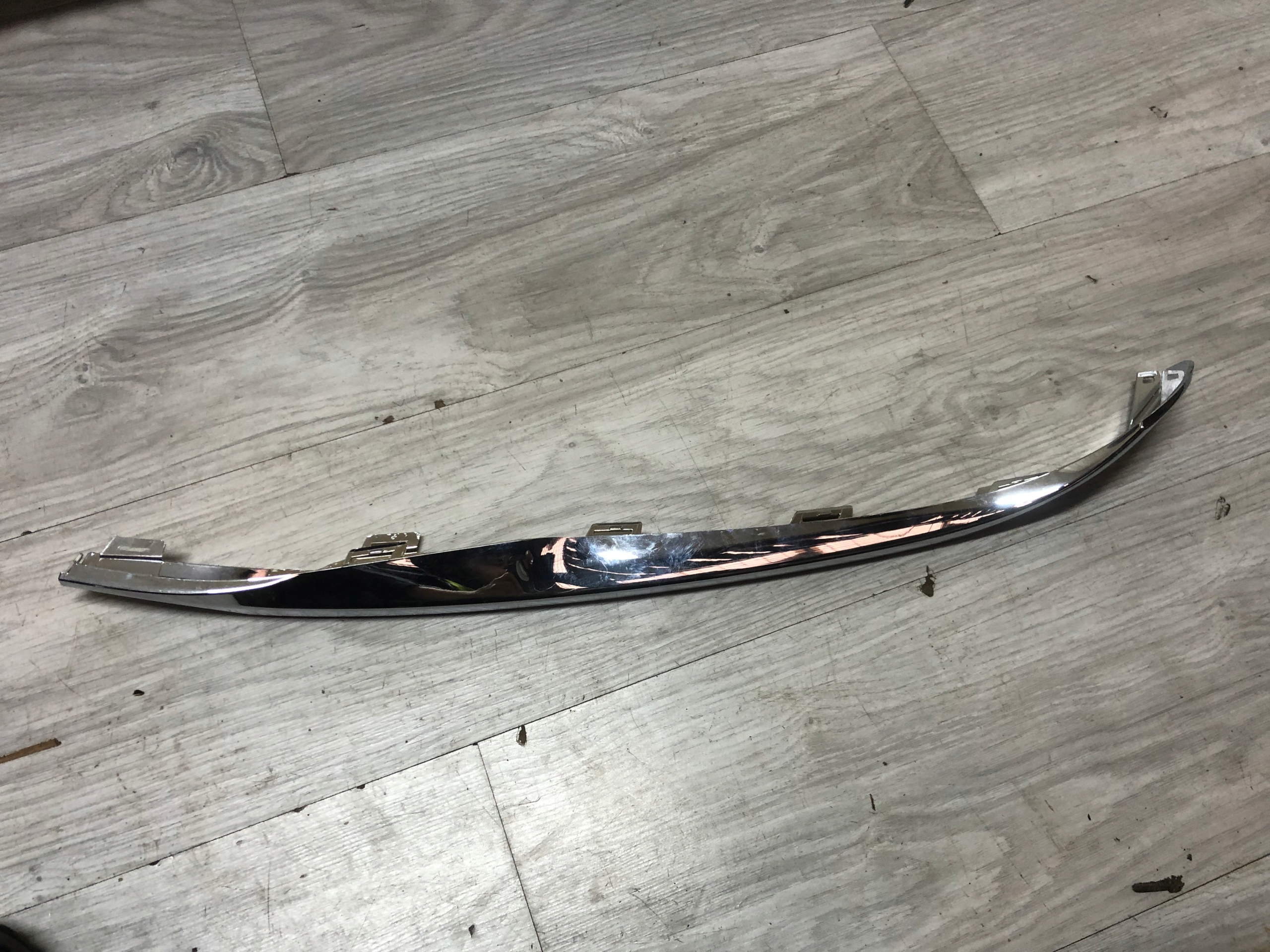 BMW 7 G11 G12 lišta nárazníku levá předek 7369893