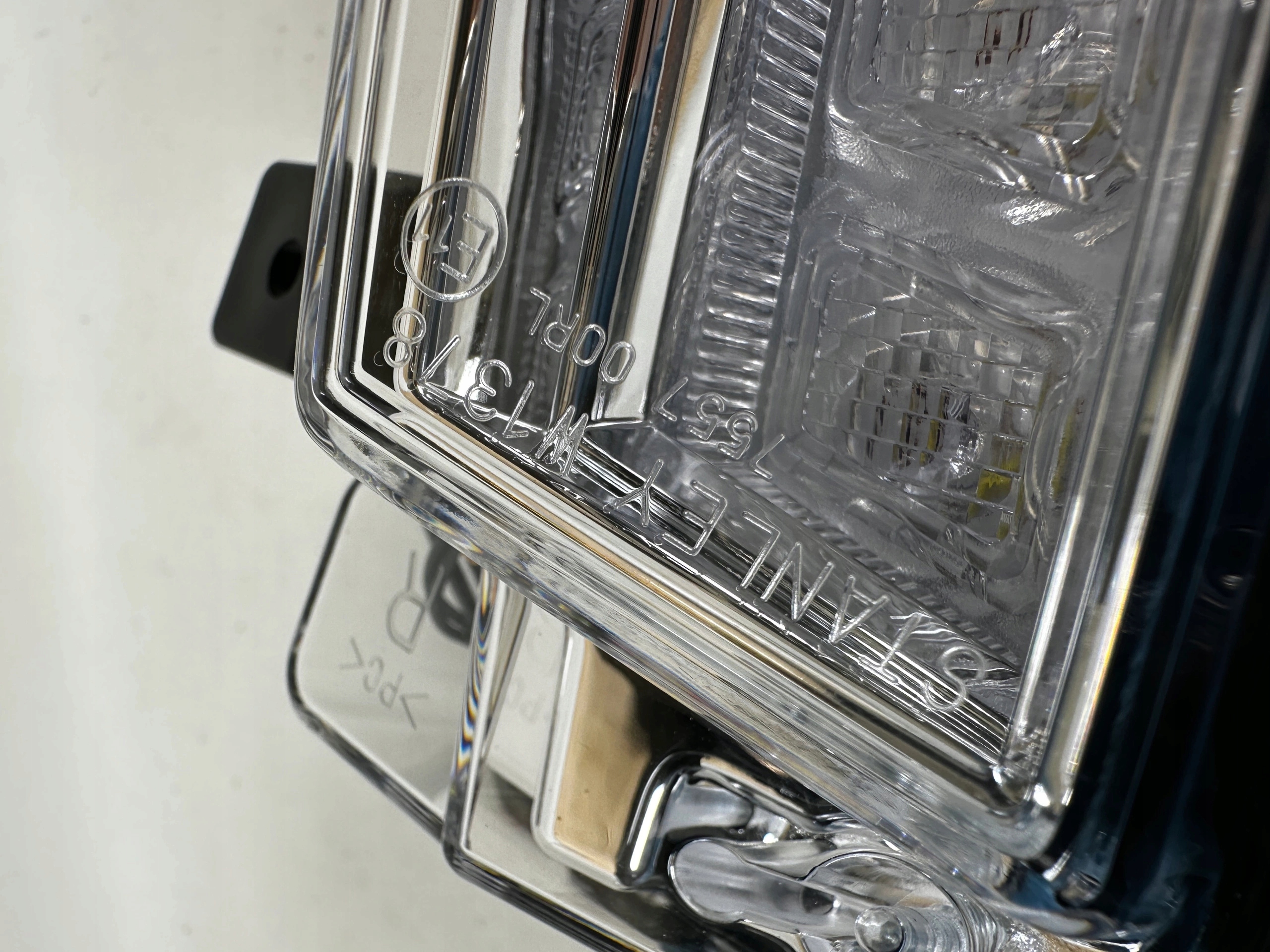 VITARA II 2 mlhovka LED DRL nárazníku předek pravý E11755700RL