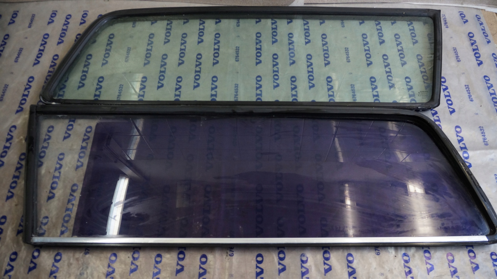 БОКОВОЕ СТЕКЛО VOLVO 240 245 265 УНИВЕРСАЛ ПРОКЛАДКА