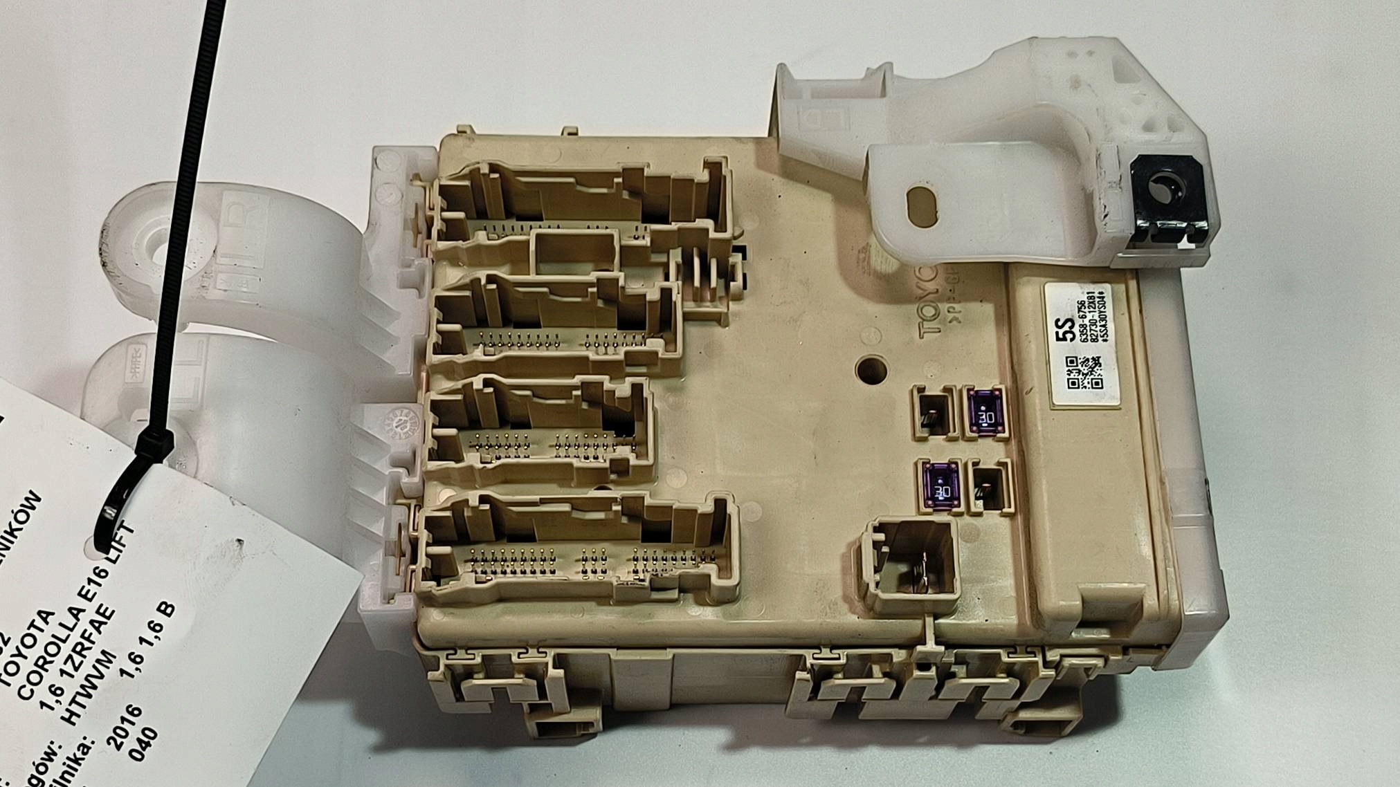 Module fusibles 6358-6756 TOYOTA COROLLA E18
