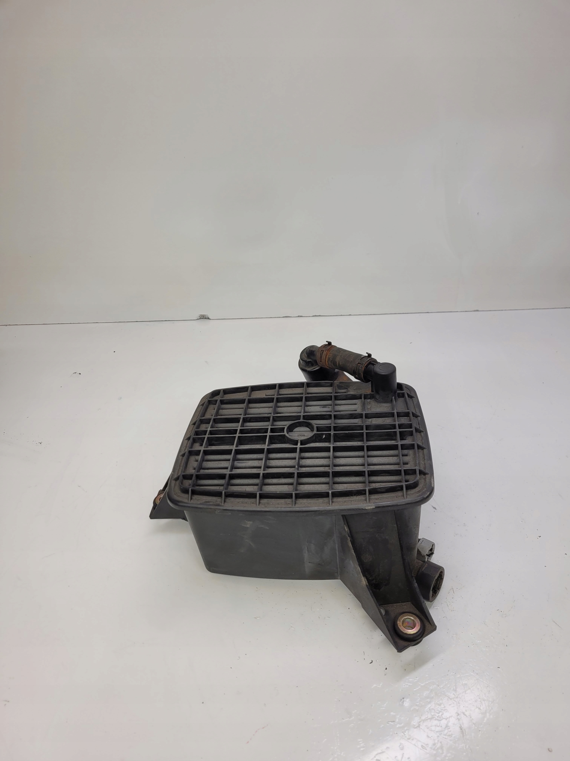 carbon filter AUDI A4 B7 A6 C6 2.0 TFSI 8E0201799A