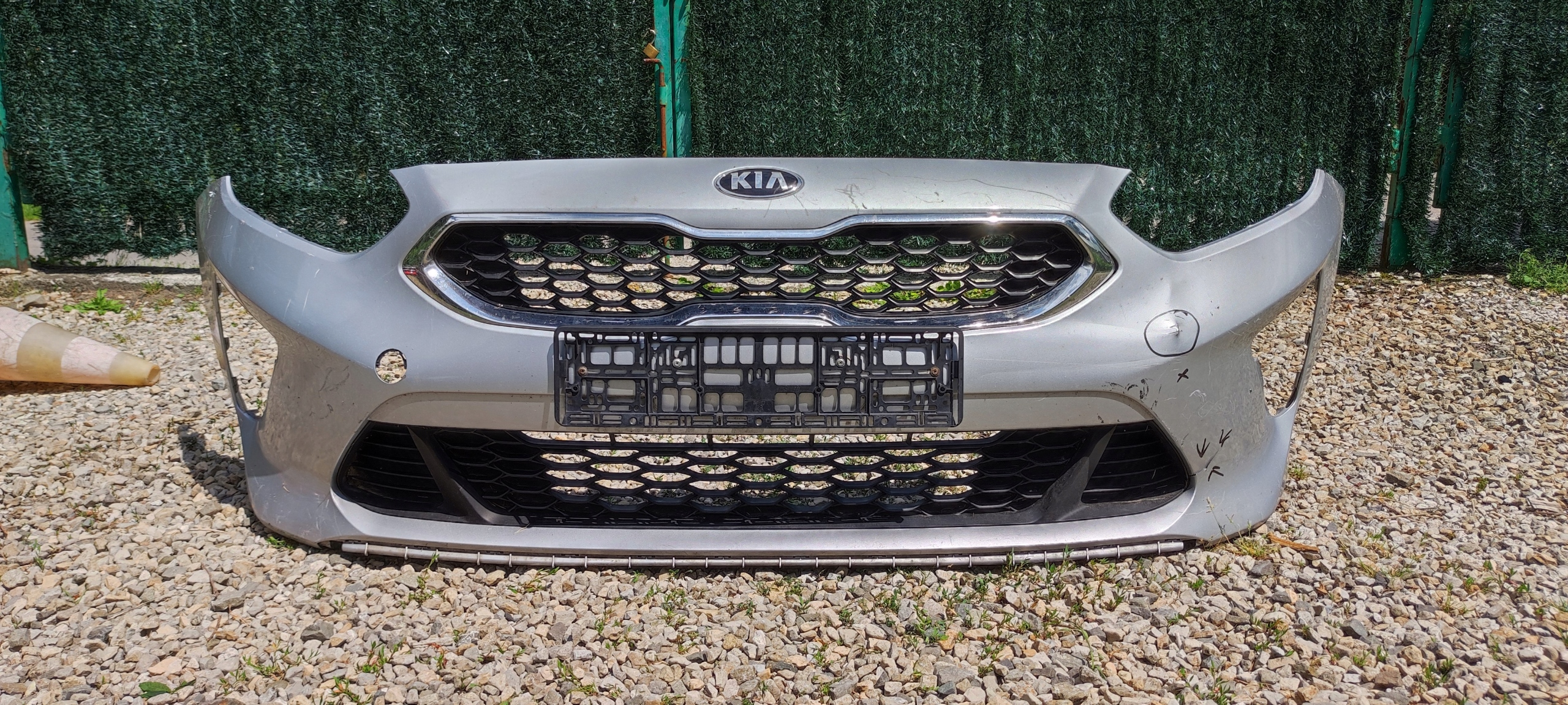 ПЕРЕДНИЙ БАМПЕР KIA CEED III