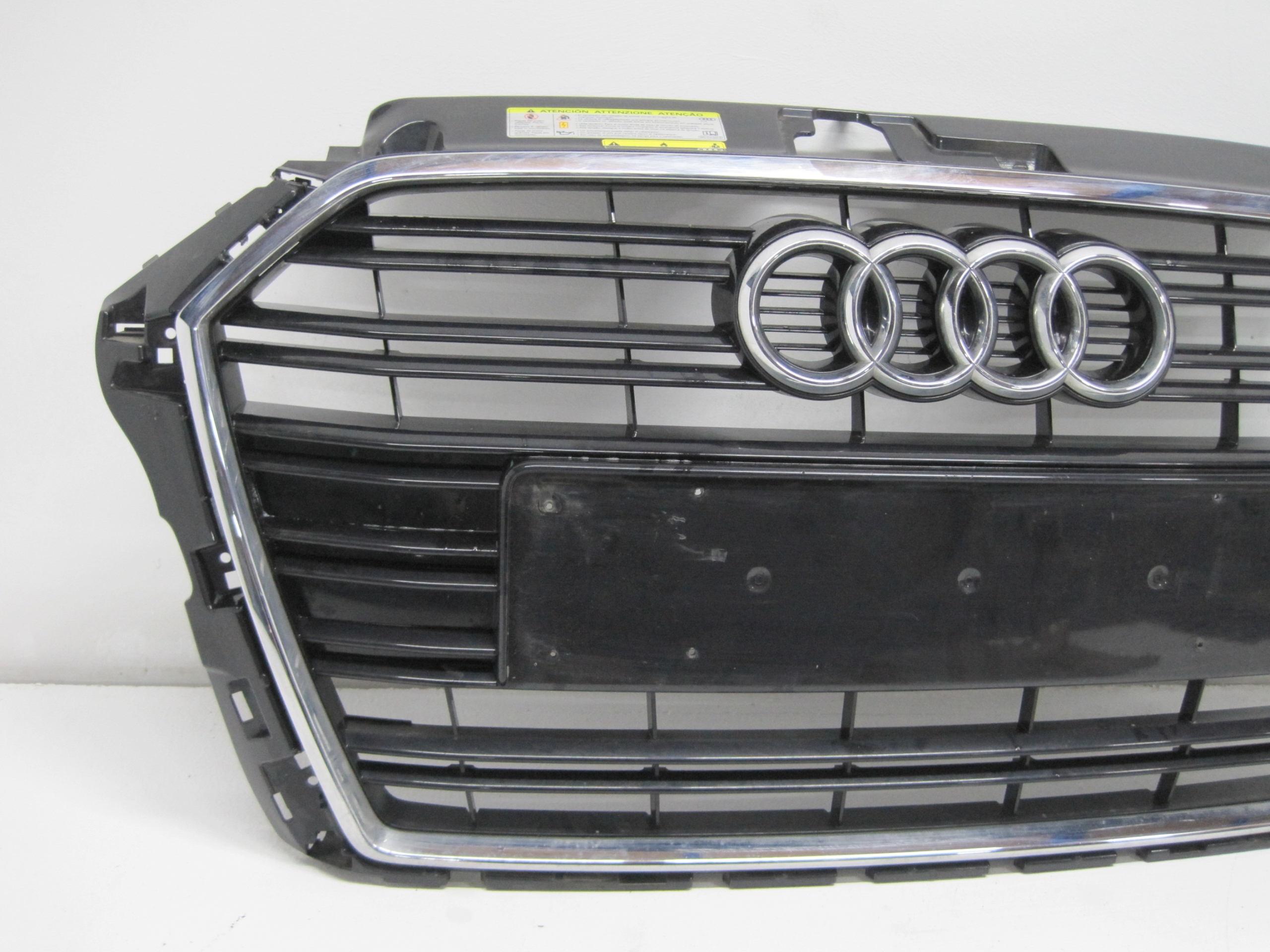 Grille AUDI A3 8V0 S-LINE 8V0853651AA