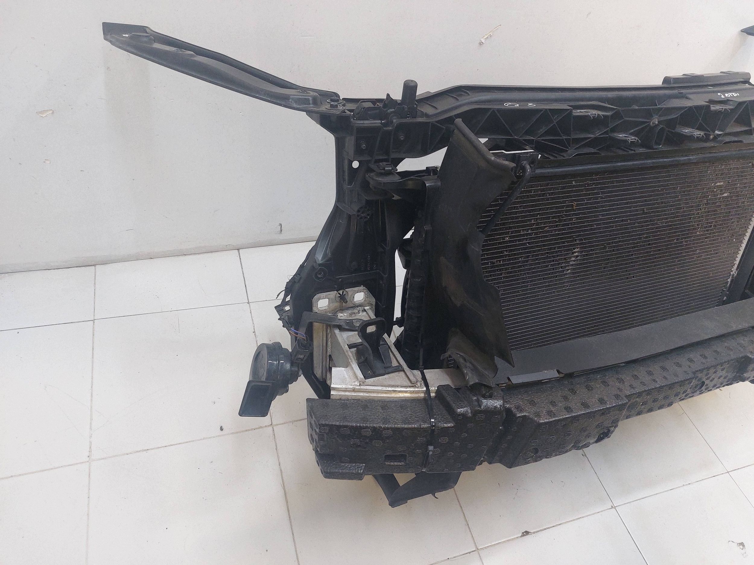 AUDI Q3 8U 11-14r 2.0 TDI support panel for radiators radiator fans sider