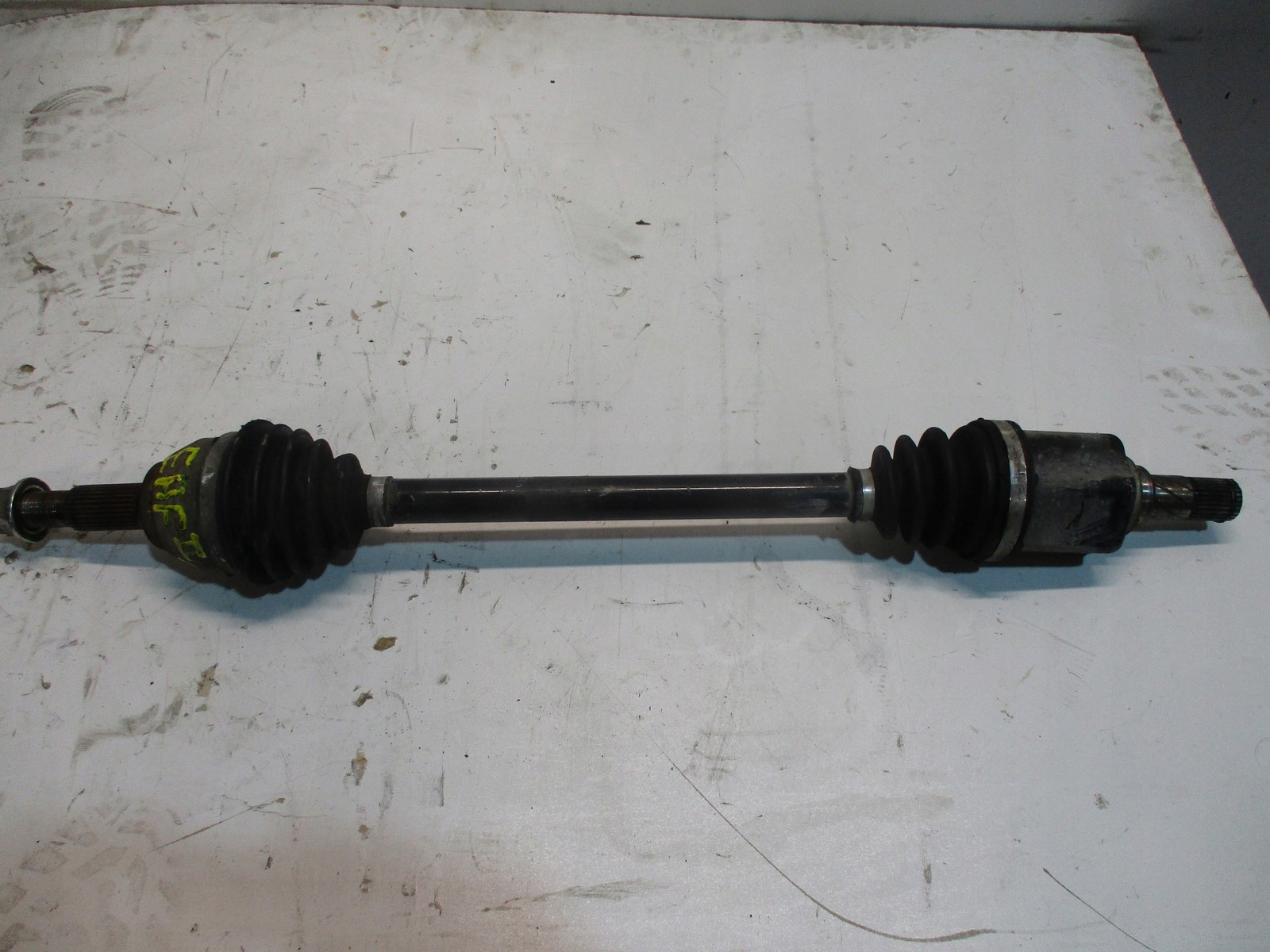 Пыввысь ЛІВА NISSAN LEAF II0kwh