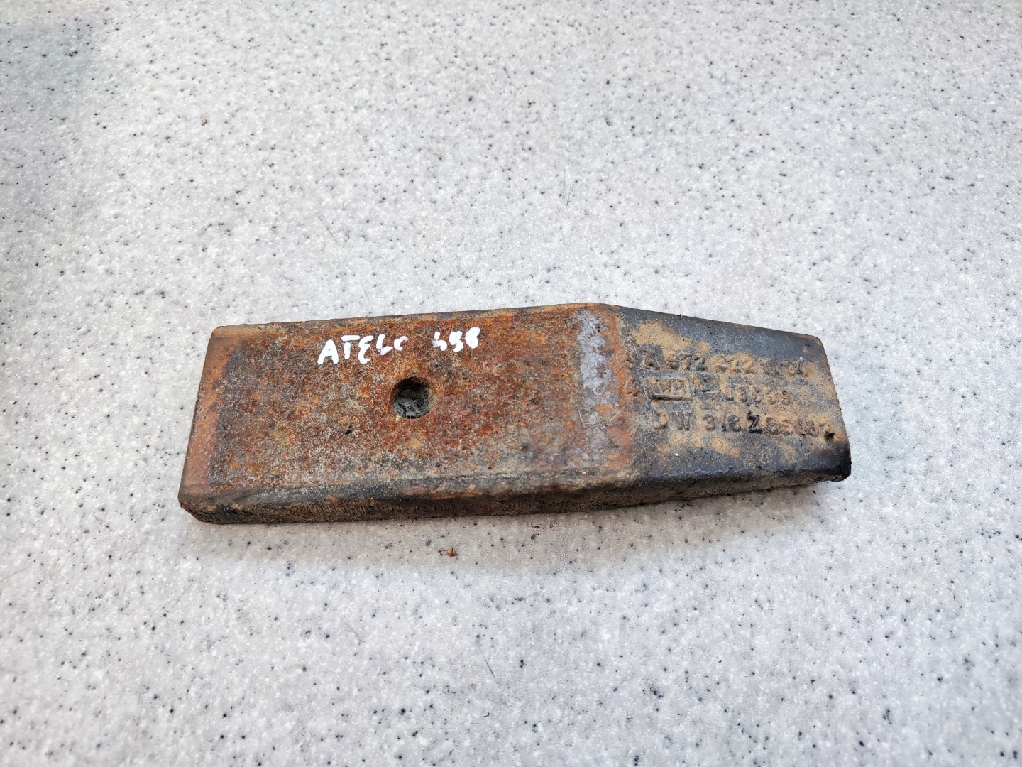 PODKŁADKA KOWADEŁKO RESORU PRZÓD PRZEDNIE MERCEDES ATEGO I 917