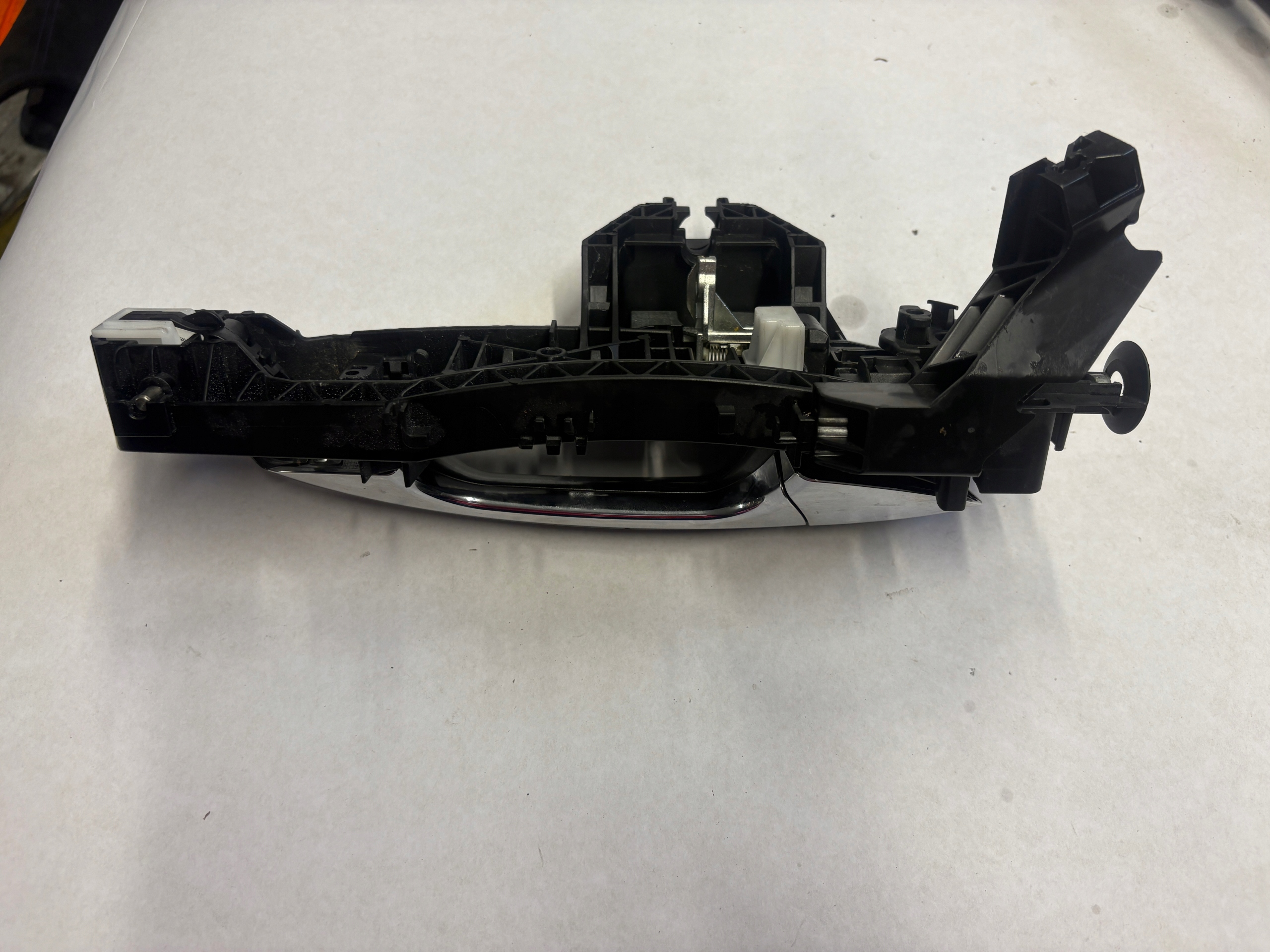 INFINITI Q30 handle door left rear part KAD G