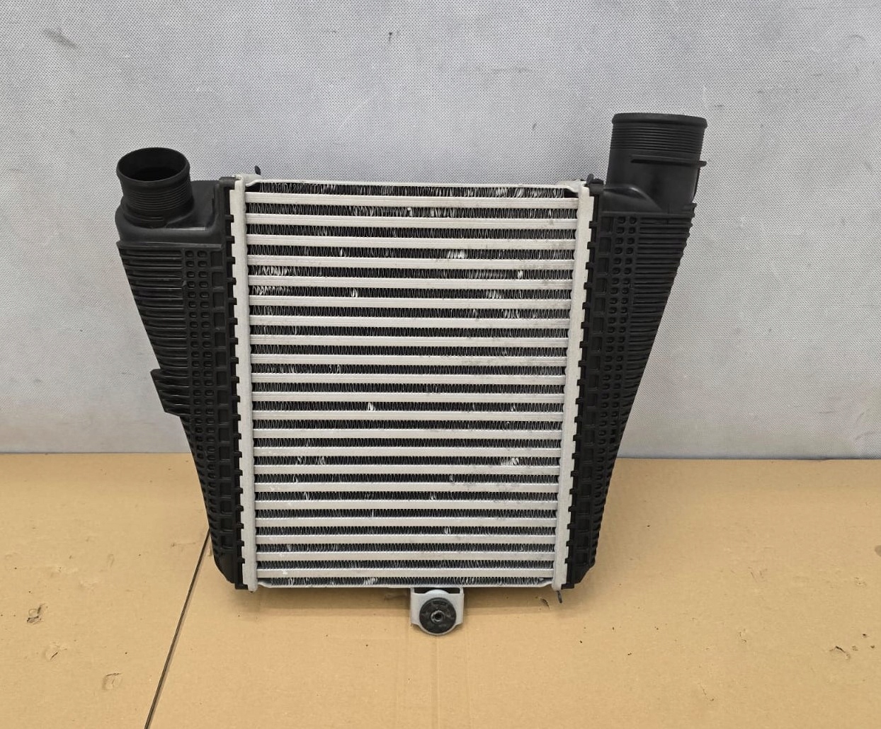 INTERCOOLER AUDI A8 D5 PRAWY 17- 4N0145806J
