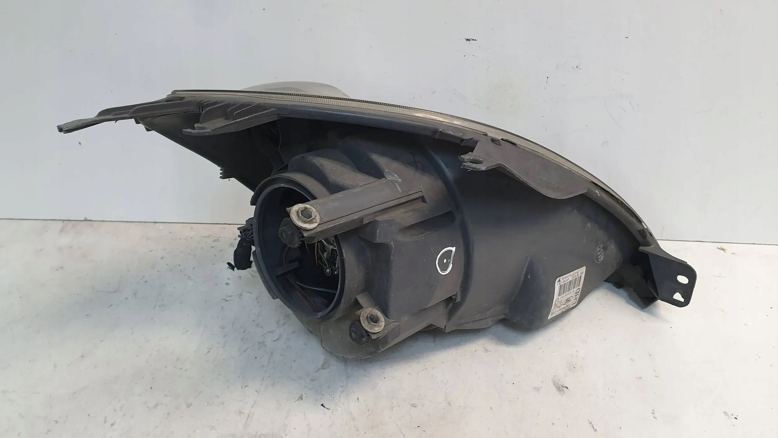 light front left 6S61-13W030-AD FORD FIESTA MK6 LIFT 05