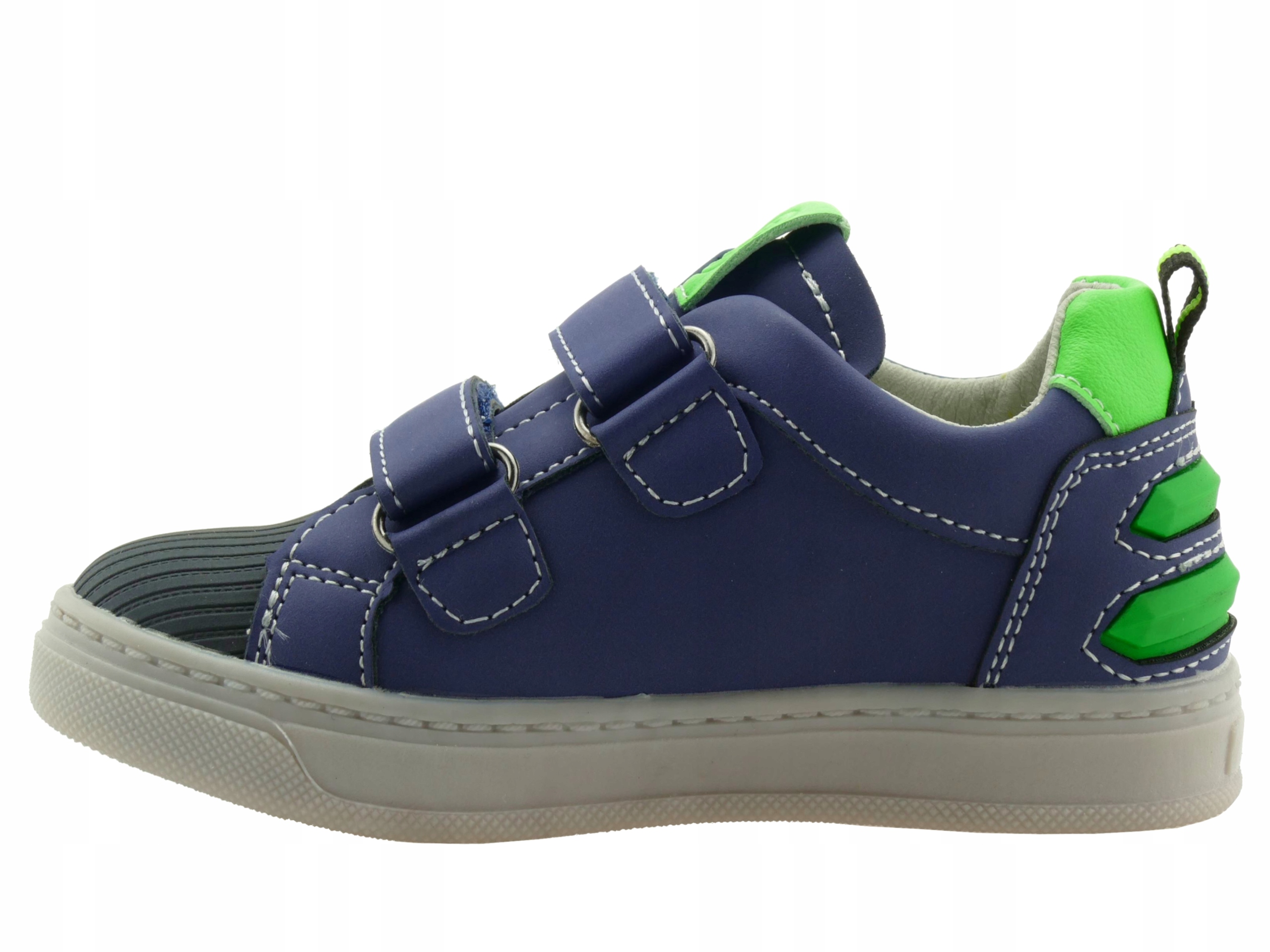 ADIDASY CHŁOPIĘCE BUTY DZIECIĘCE SPORTOWE TRAMPKI WKŁ. SKÓRA LEKKIE R. 27 Kod producenta P554