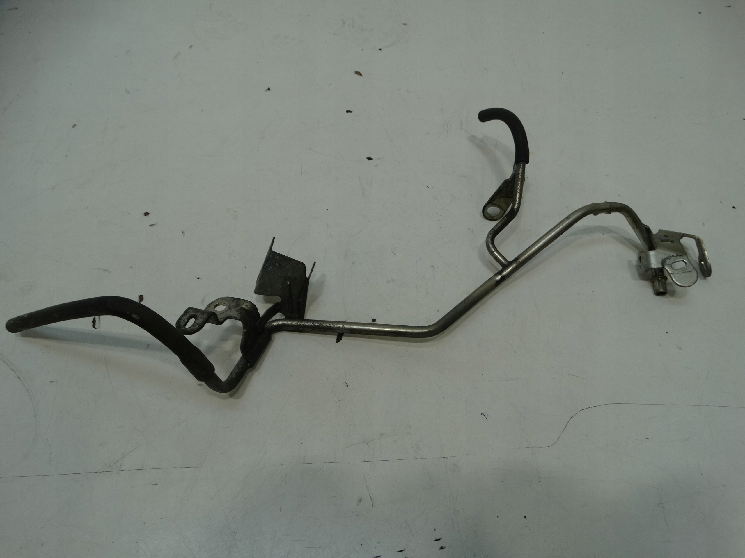 ТРУБКА PRZEWOD ВОДЫ RENAULT LAGUNA III200811908e