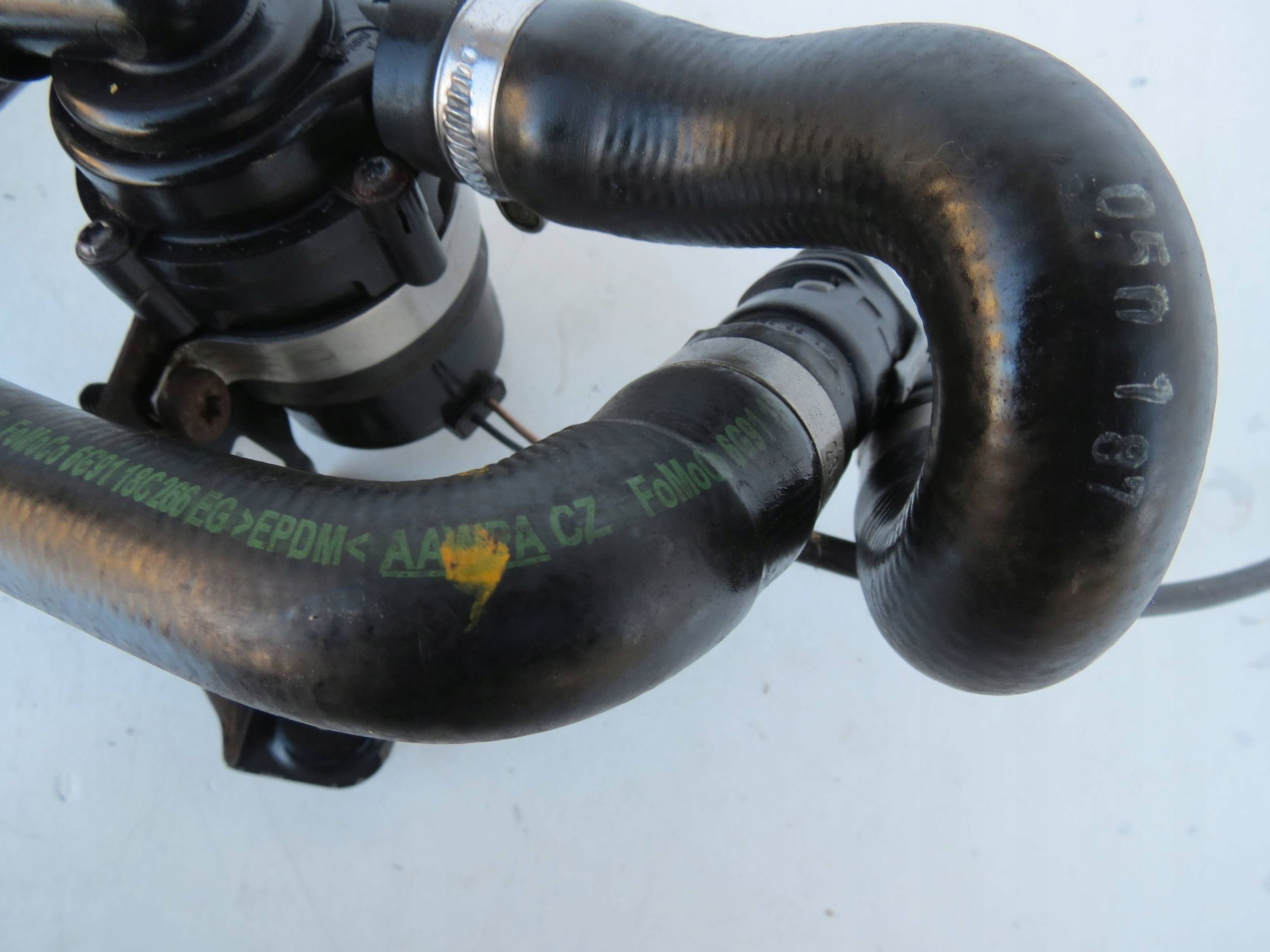 Pompa Tubi d’acqua VOLVO S80 II XC90 e 4.4 V8 30780525 6G9N8564BA
