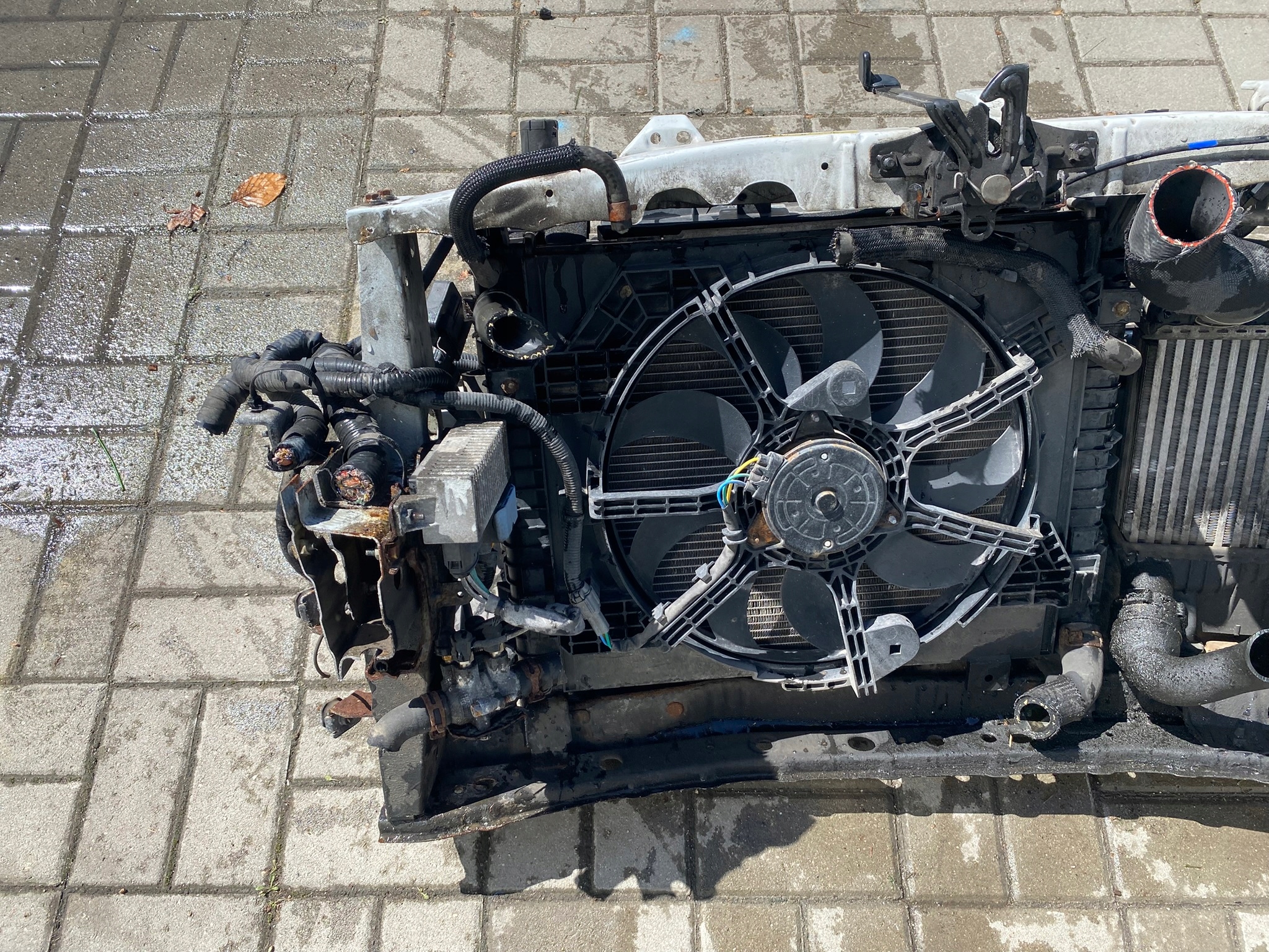 панель передняя / телевизор nissan NOTE E12 II европа