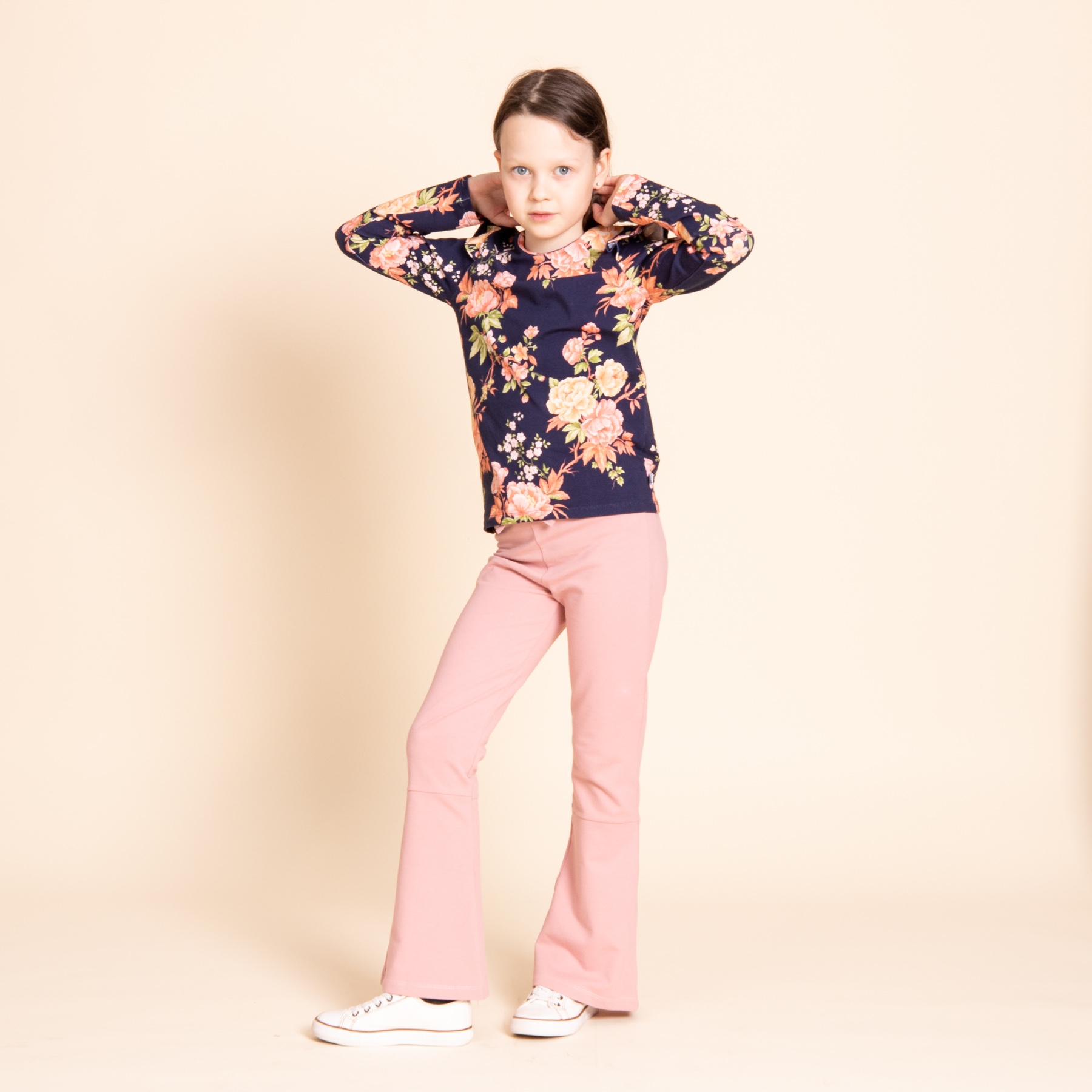 TuSzyte | Spodnie dzwony bawełniane, PL R.122 Marka TuSzyte