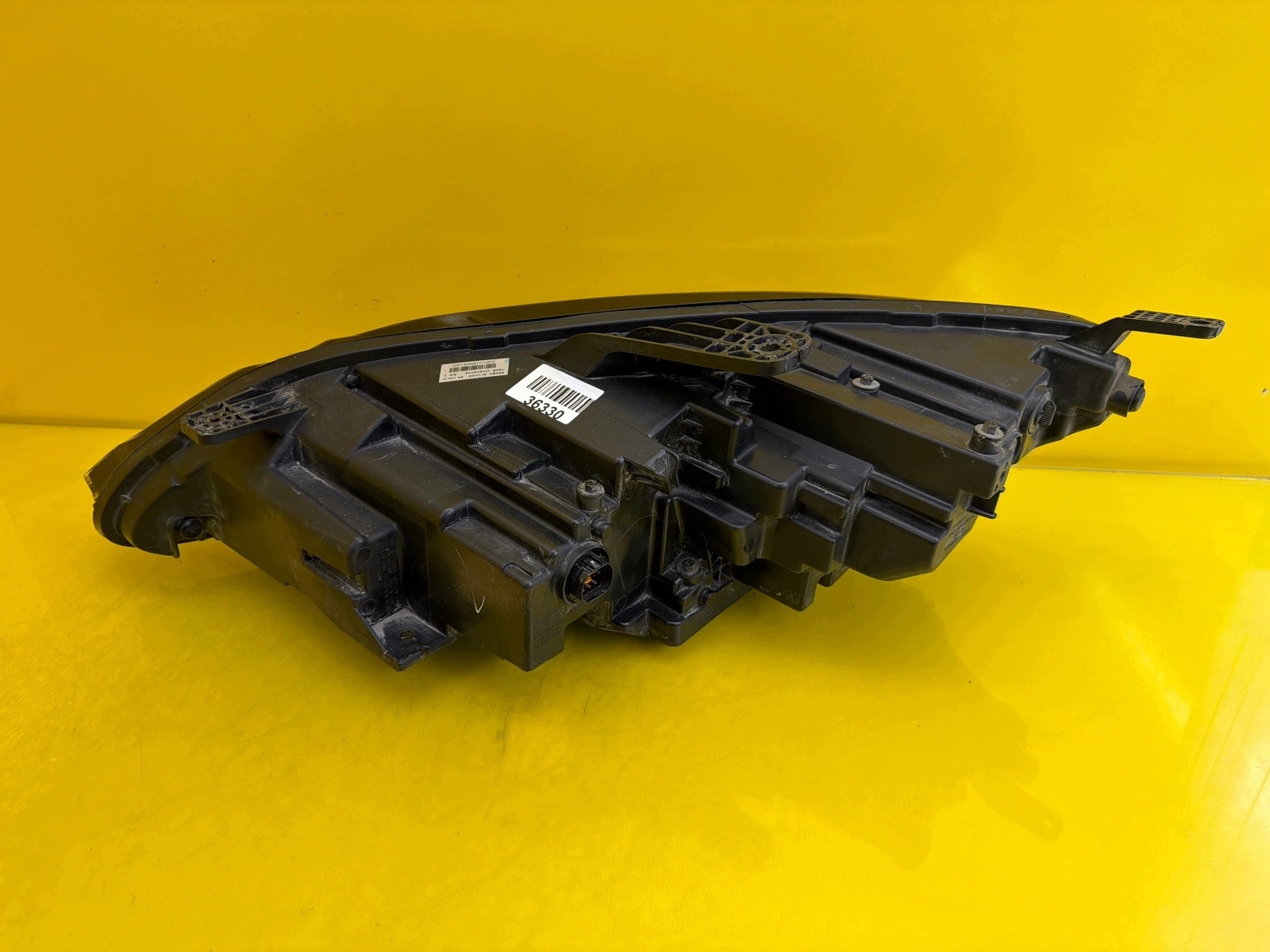 light front right BYD HAN complete HCE-4121020F