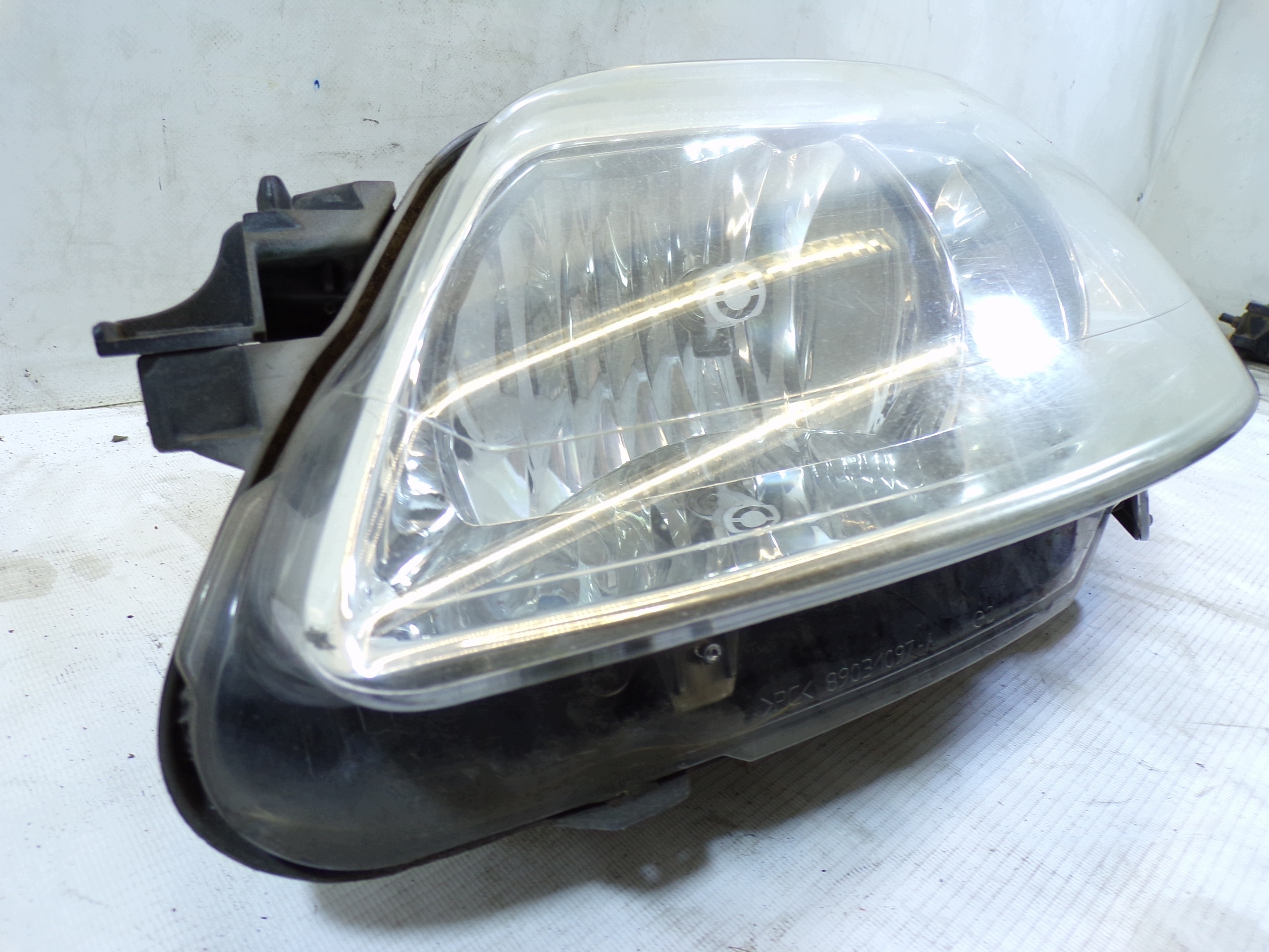 light front front left CITROEN C4 (1) (K)