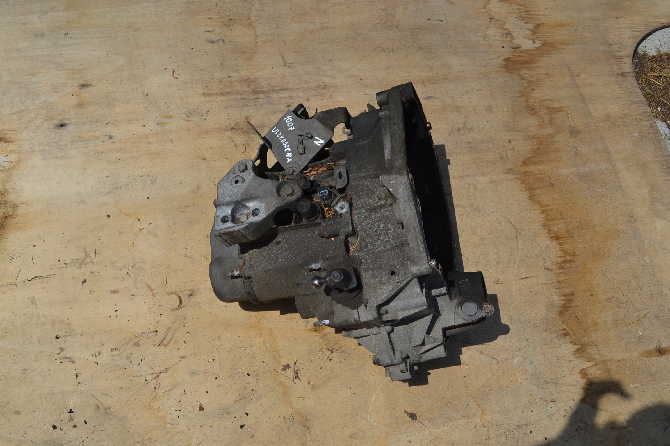 PEUGEOT 1007 C4 1.4B Getriebe 9650882910