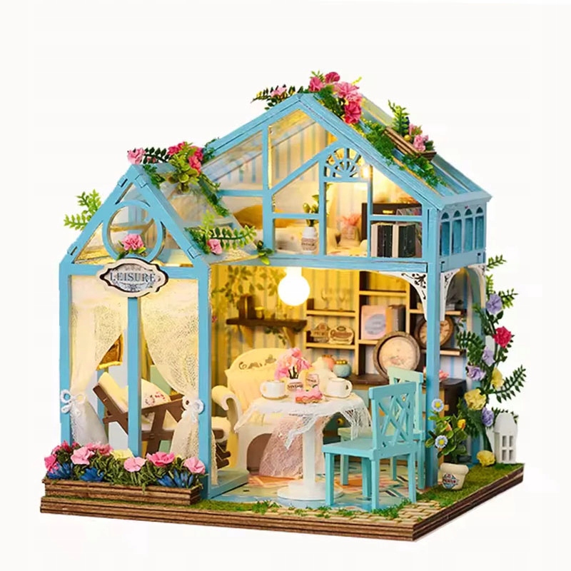 Zestaw do sklejenia Miniaturowy domek Różany zakątek
