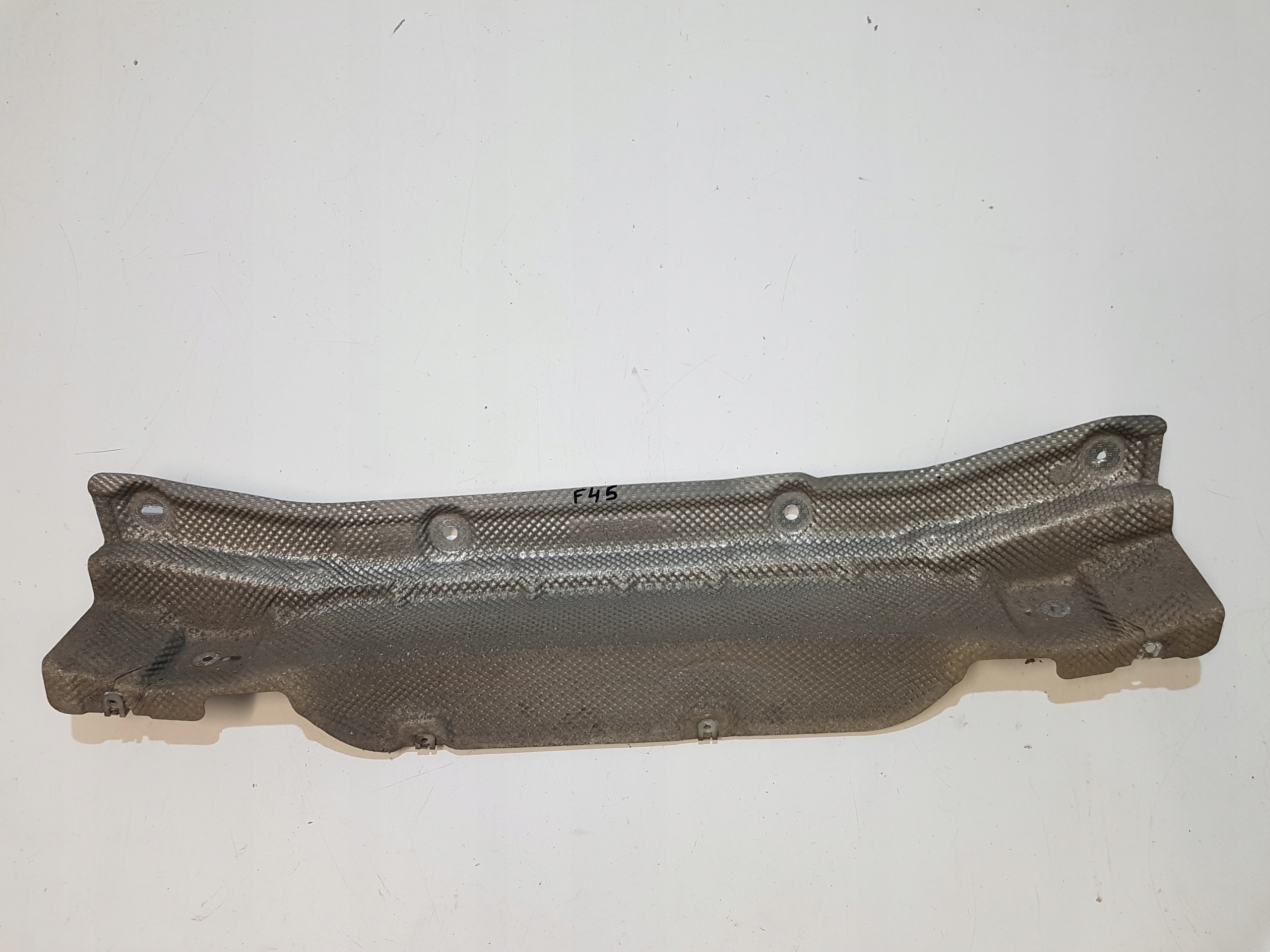 7328411 - BMW 2 F45 теплозахисний бампер задній 16R.