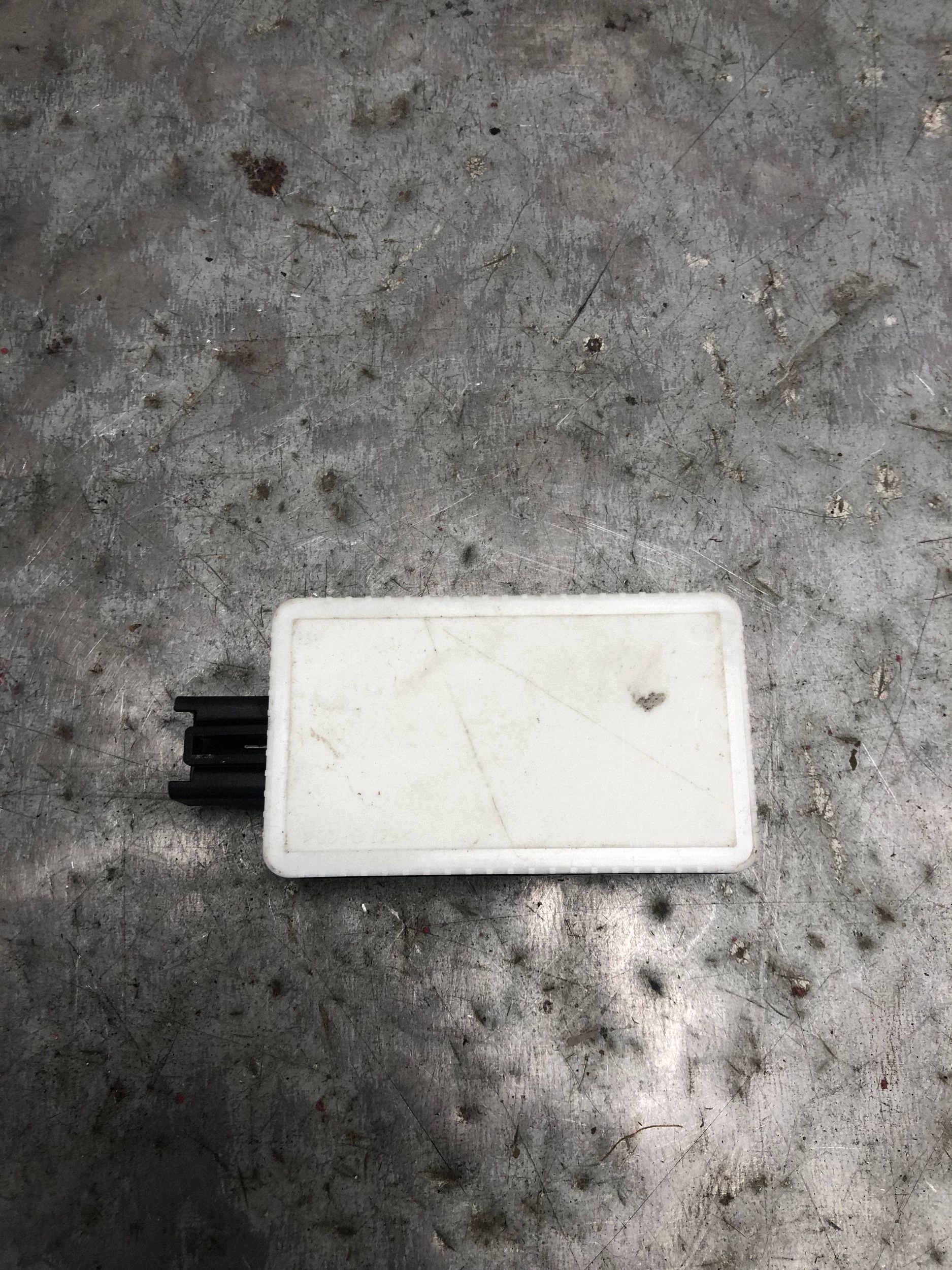 module unité de commande électronique uce de la serrure central VOLVO C30 LIFT 31268992
