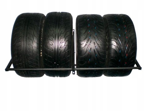 Věšák MAX4 Suv pro čtyři velké pneumatiky do 295 mm, nosnost 220 kg