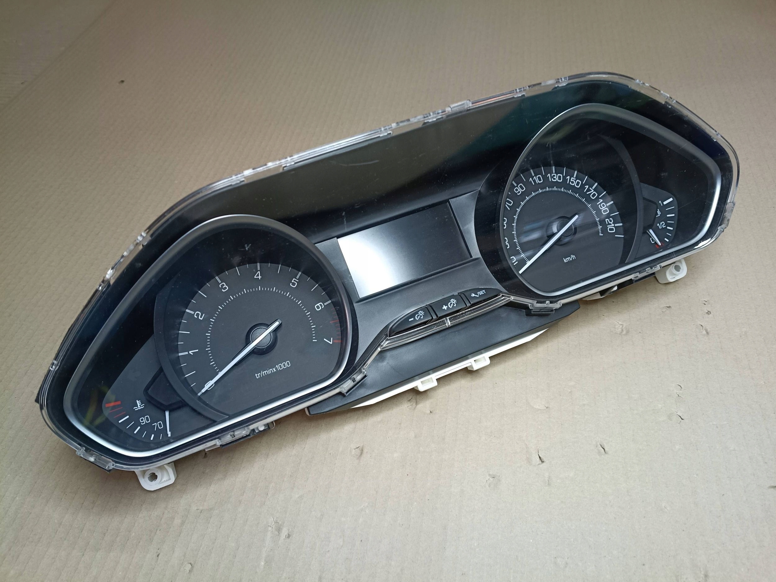 dials dials Peugeot 208 and 7691-6708-0U