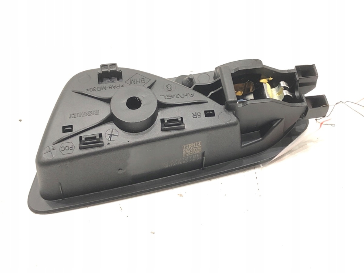 ручка двери внутренняя renault CAPTUR II 826721378R