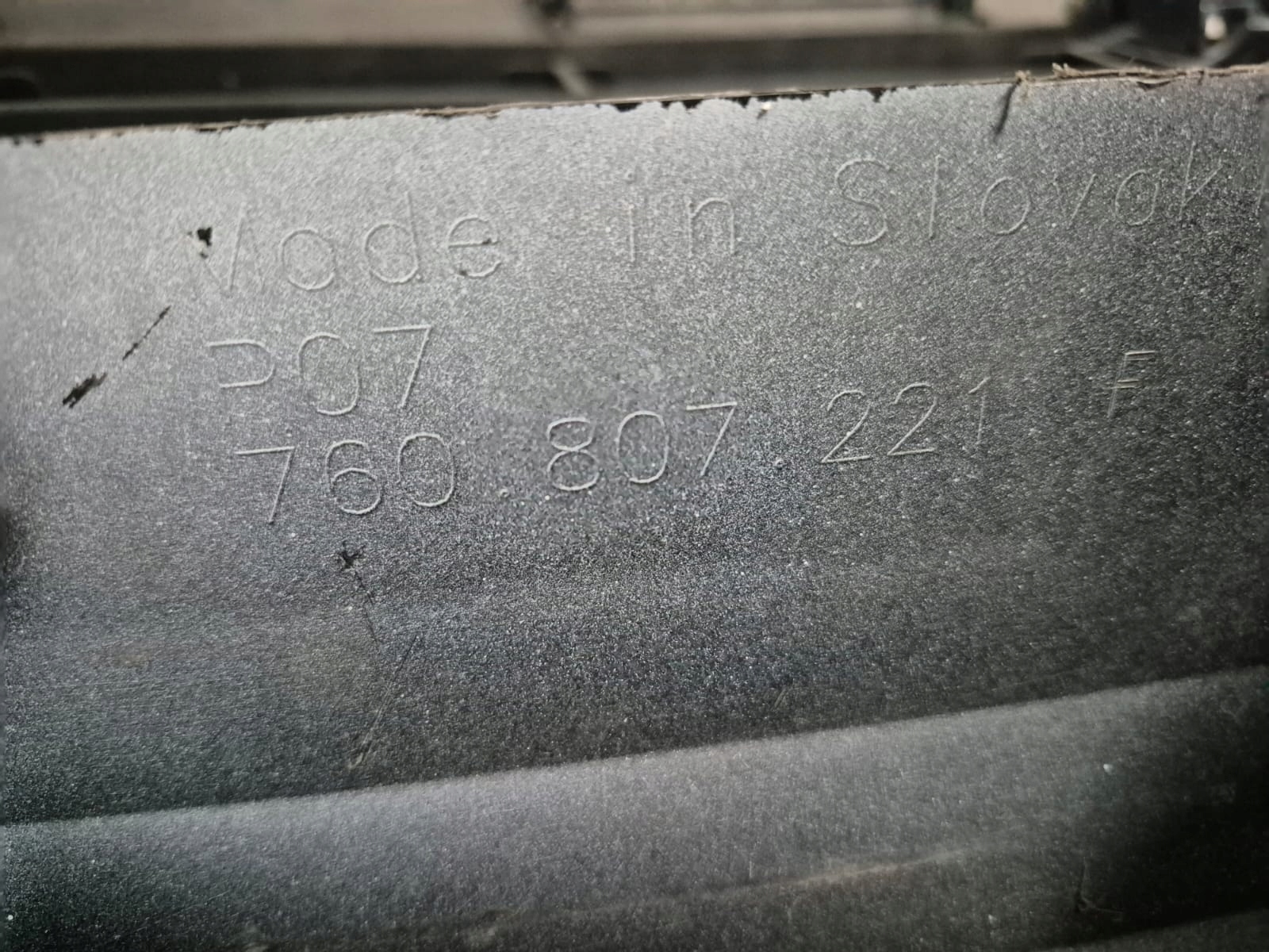 VW TOUAREG III 760 R-LINE 18- bumper front front PDC 760807221F