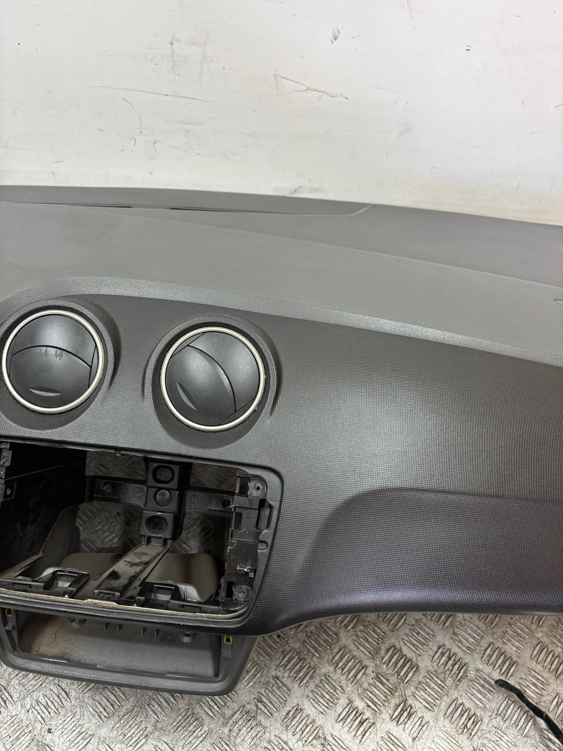 dashboard console airbag adjusters SEAT IBIZA 6J YRY 09