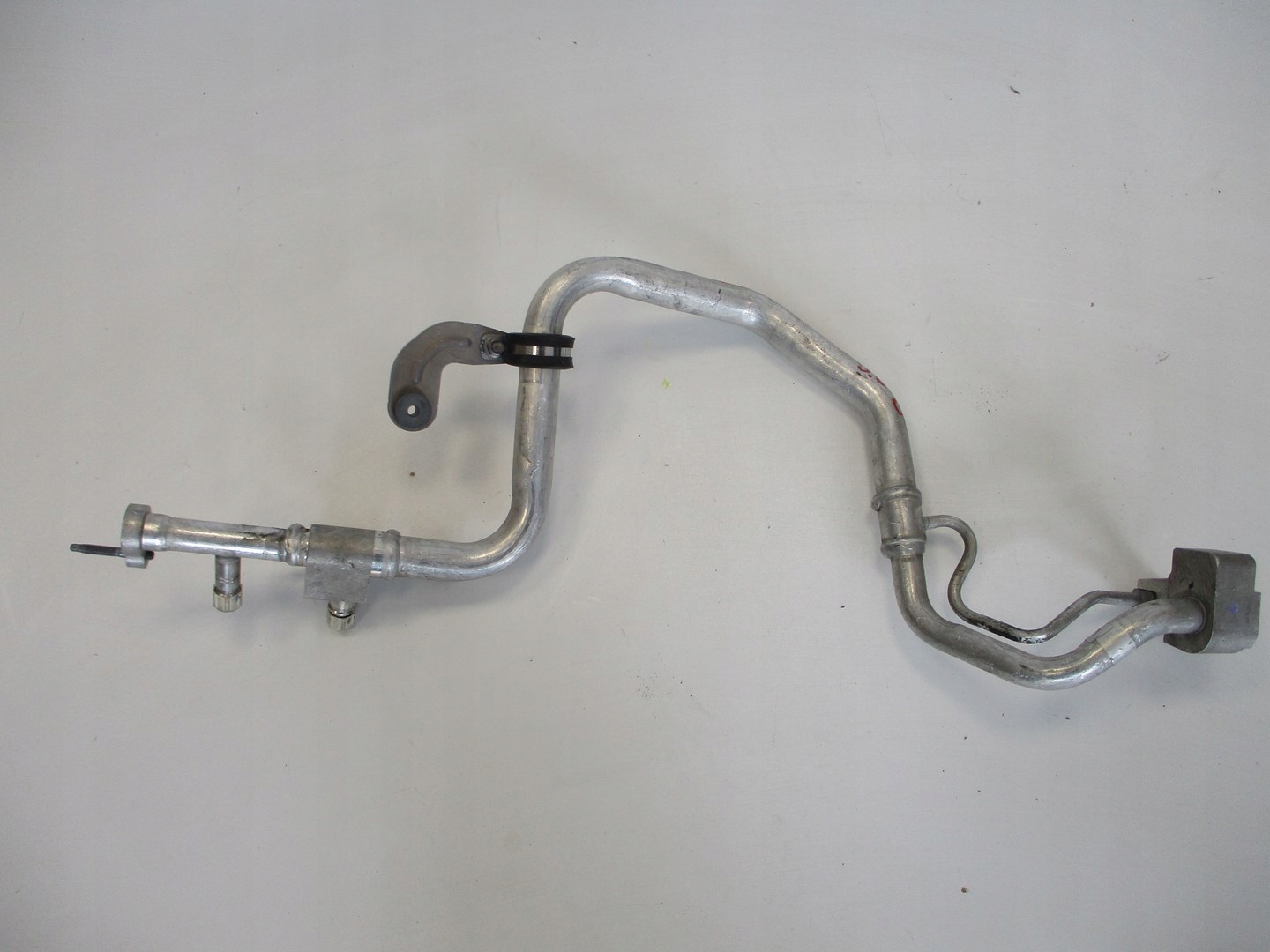 WAZ PRZEWOD KLIMATYZACJI LEVANTE 670033078