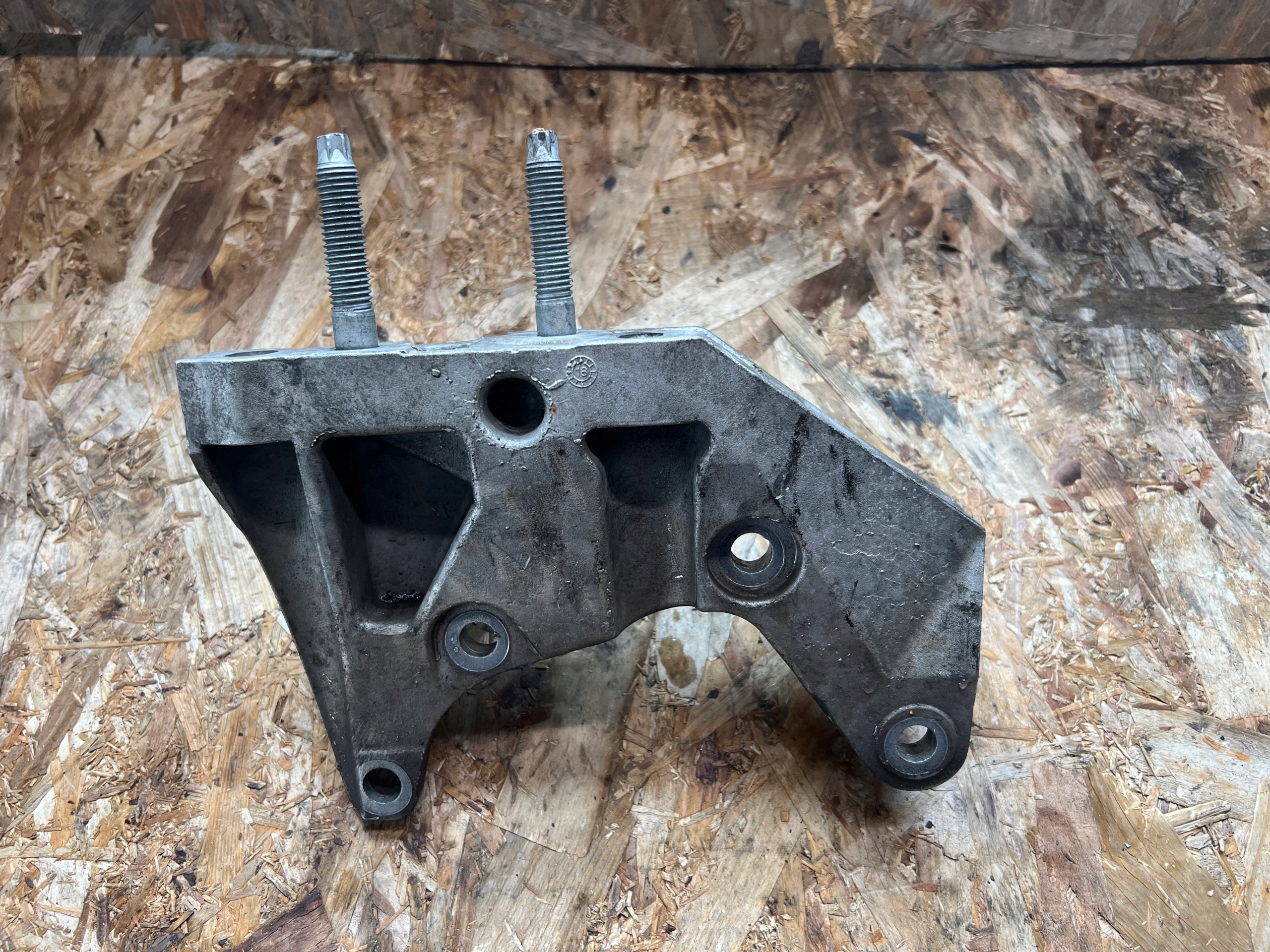 holder gearbox mount TRANSIT CUSTOM LIFT GK21-7M125-CB